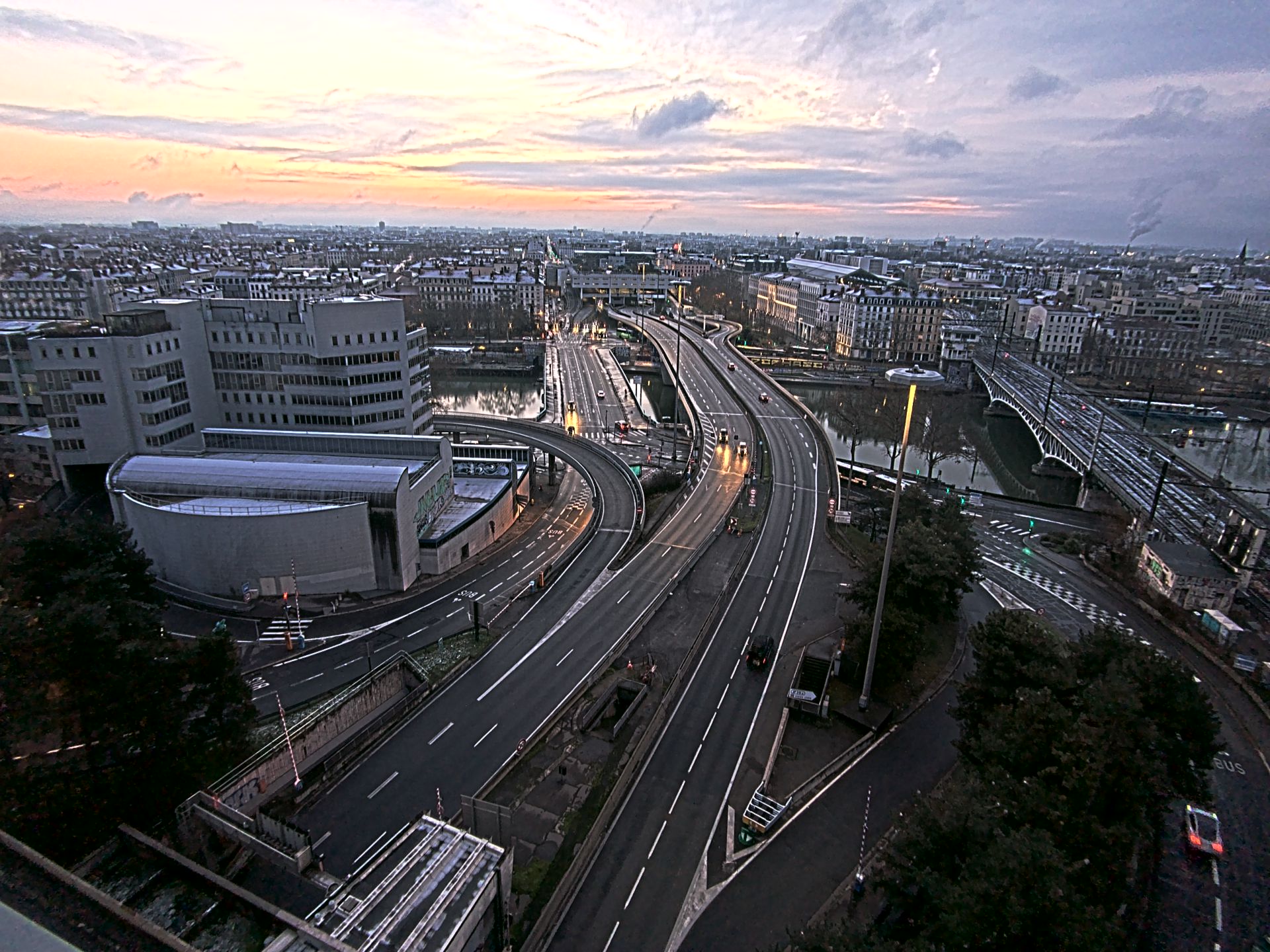 Caméra autoroute à Lyon Perrache à l'entrée Sud du Tunnel sous Fourvière, en direction de Marseille