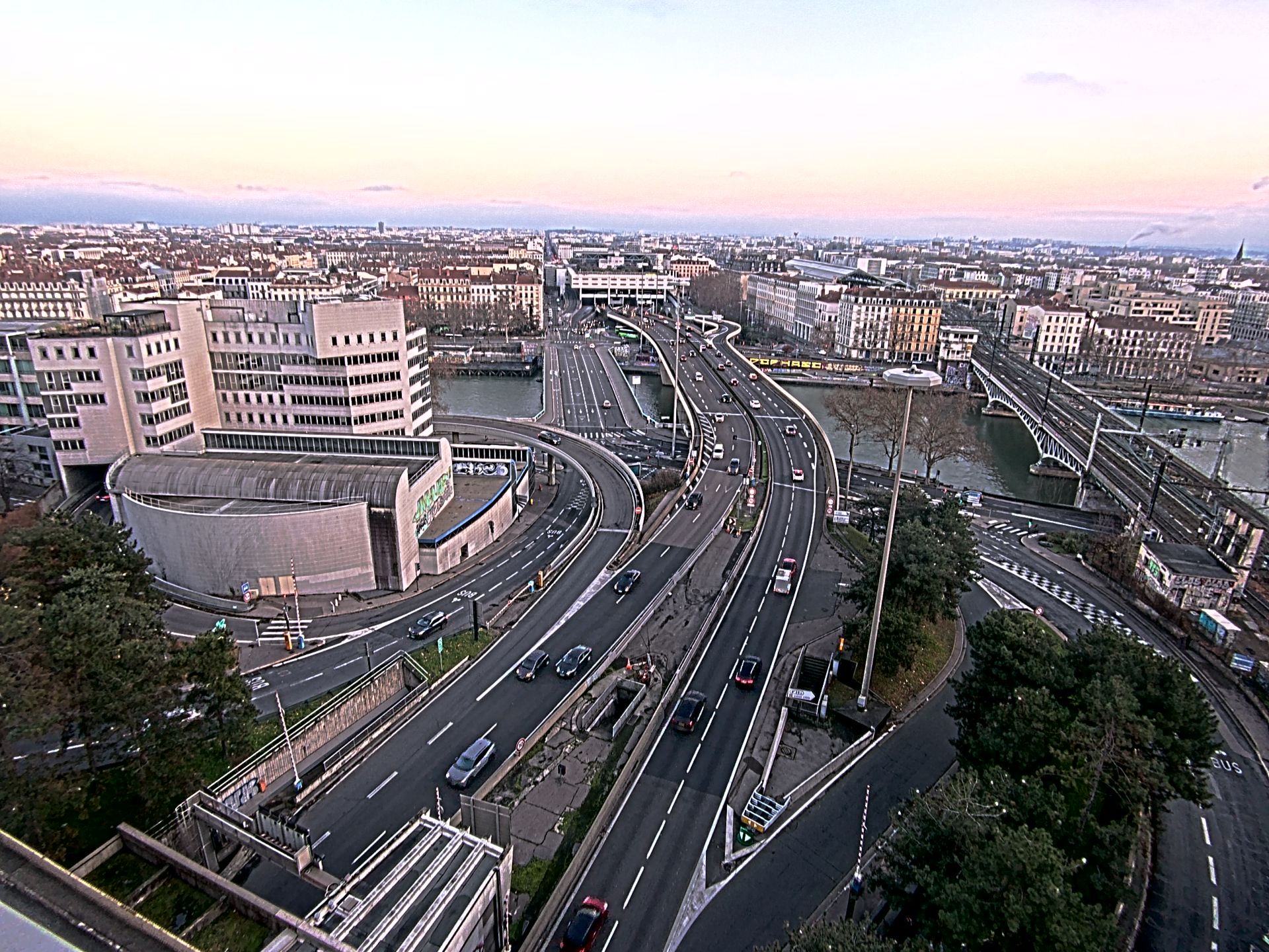 Caméra autoroute à Lyon Perrache à l'entrée Sud du Tunnel sous Fourvière, en direction de Marseille