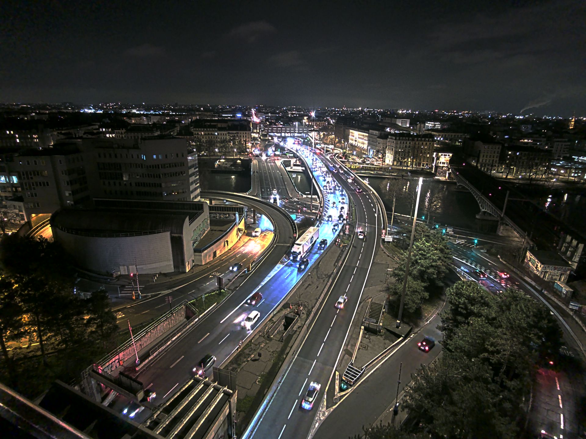 Caméra autoroute à Lyon Perrache à l'entrée Sud du Tunnel sous Fourvière, en direction de Marseille
