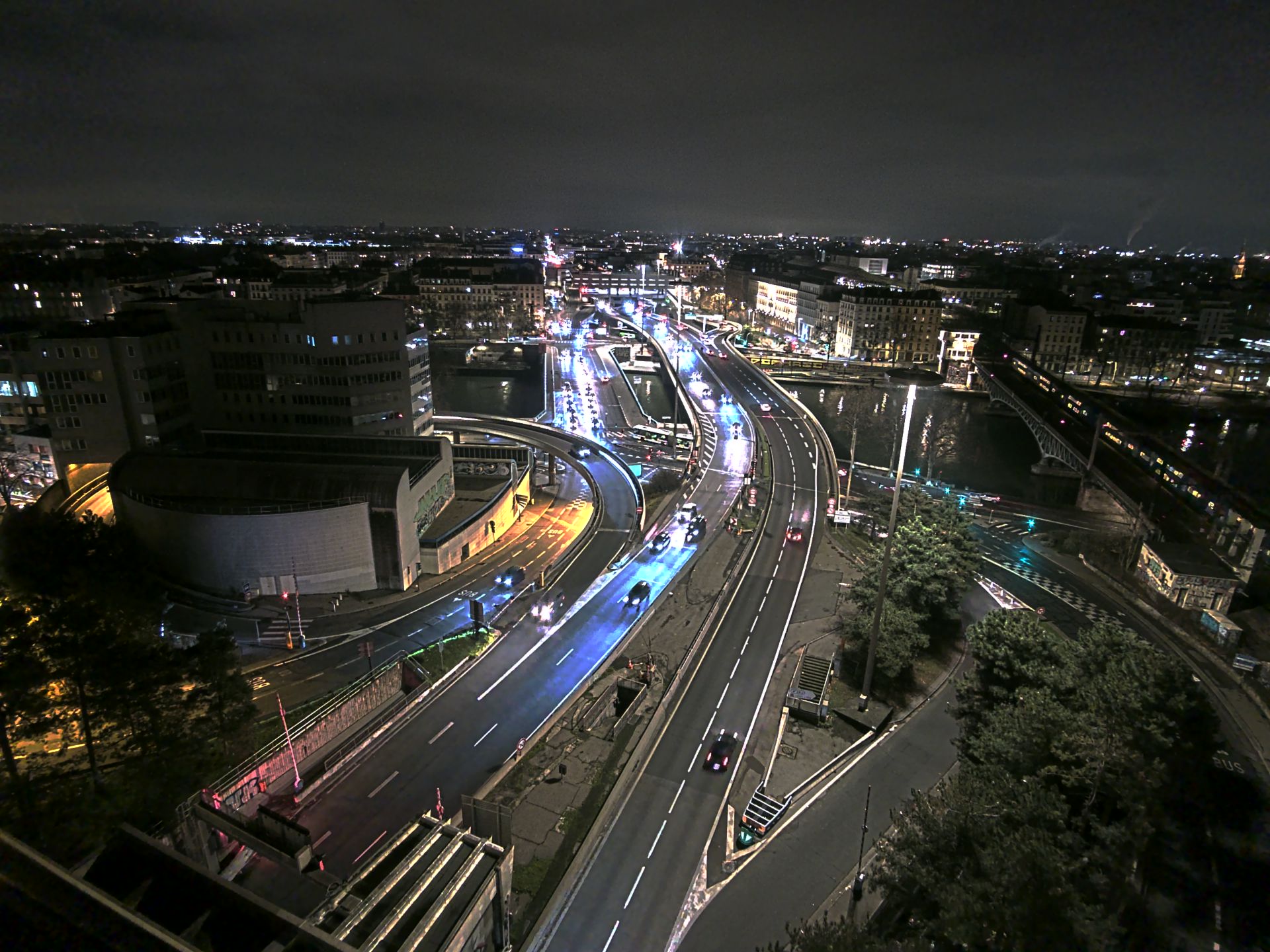 Caméra autoroute à Lyon Perrache à l'entrée Sud du Tunnel sous Fourvière, en direction de Marseille