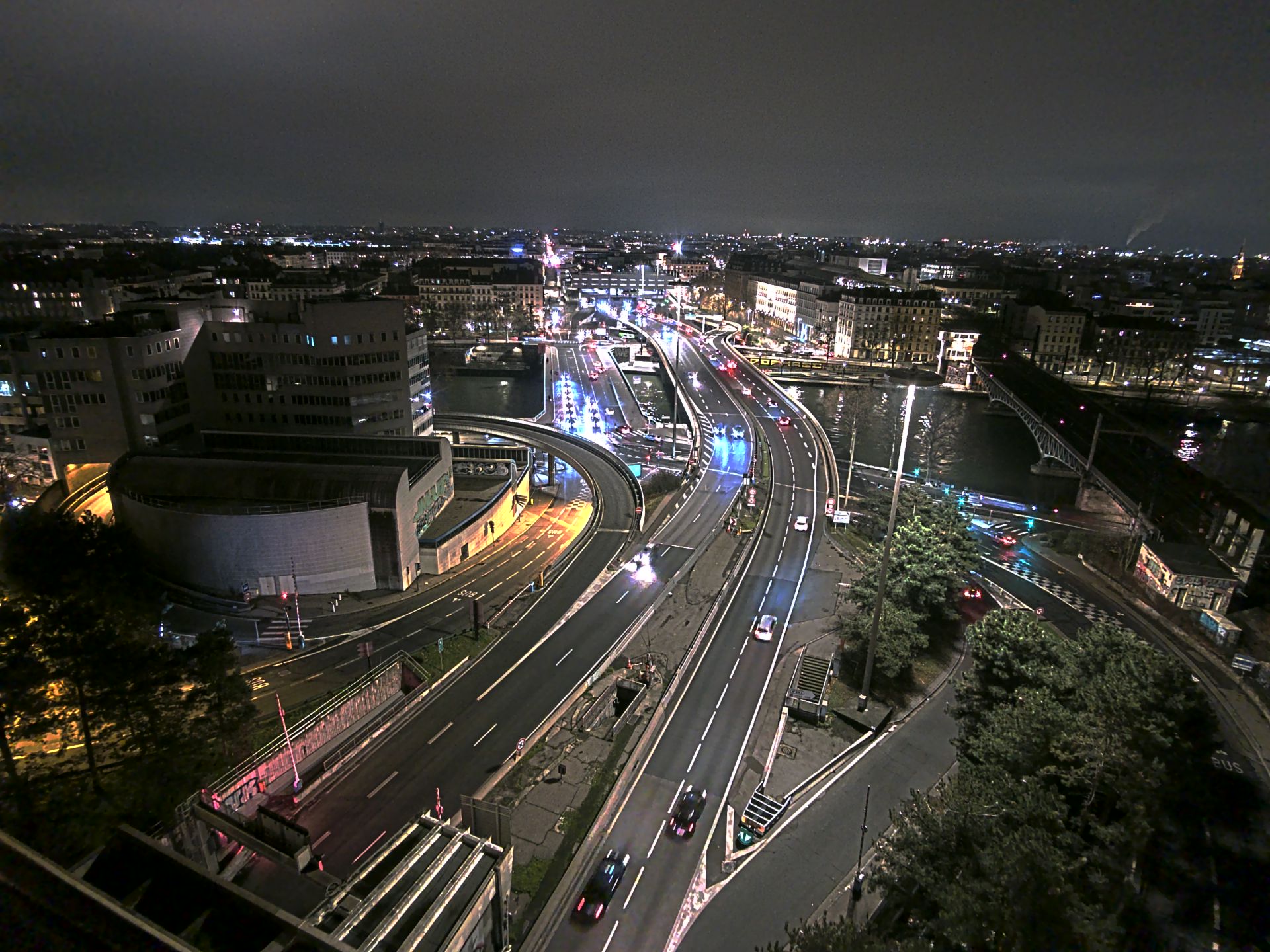 Caméra autoroute à Lyon Perrache à l'entrée Sud du Tunnel sous Fourvière, en direction de Marseille