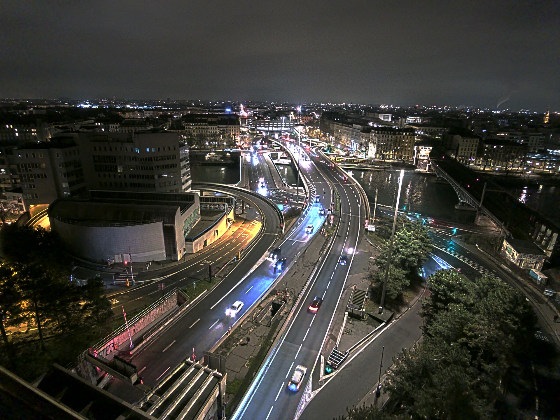 Caméra autoroute à Lyon Perrache à l'entrée Sud du Tunnel sous Fourvière, en direction de Marseille