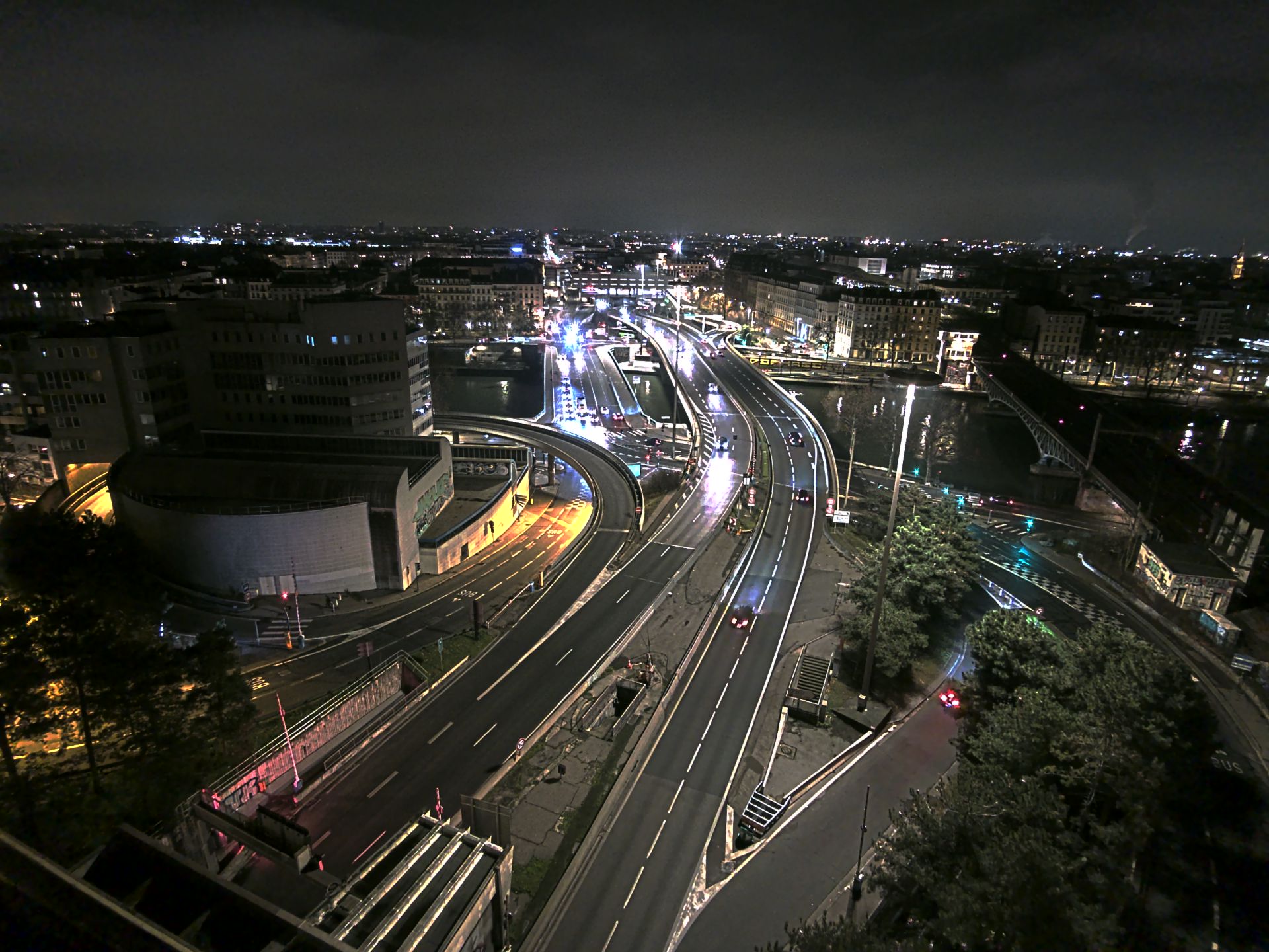 Caméra autoroute à Lyon Perrache à l'entrée Sud du Tunnel sous Fourvière, en direction de Marseille