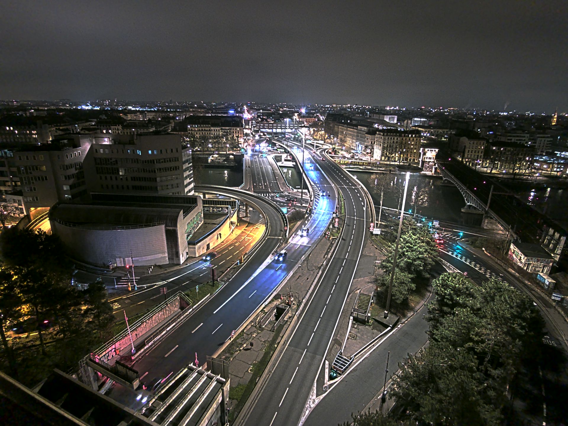 Caméra autoroute à Lyon Perrache à l'entrée Sud du Tunnel sous Fourvière, en direction de Marseille
