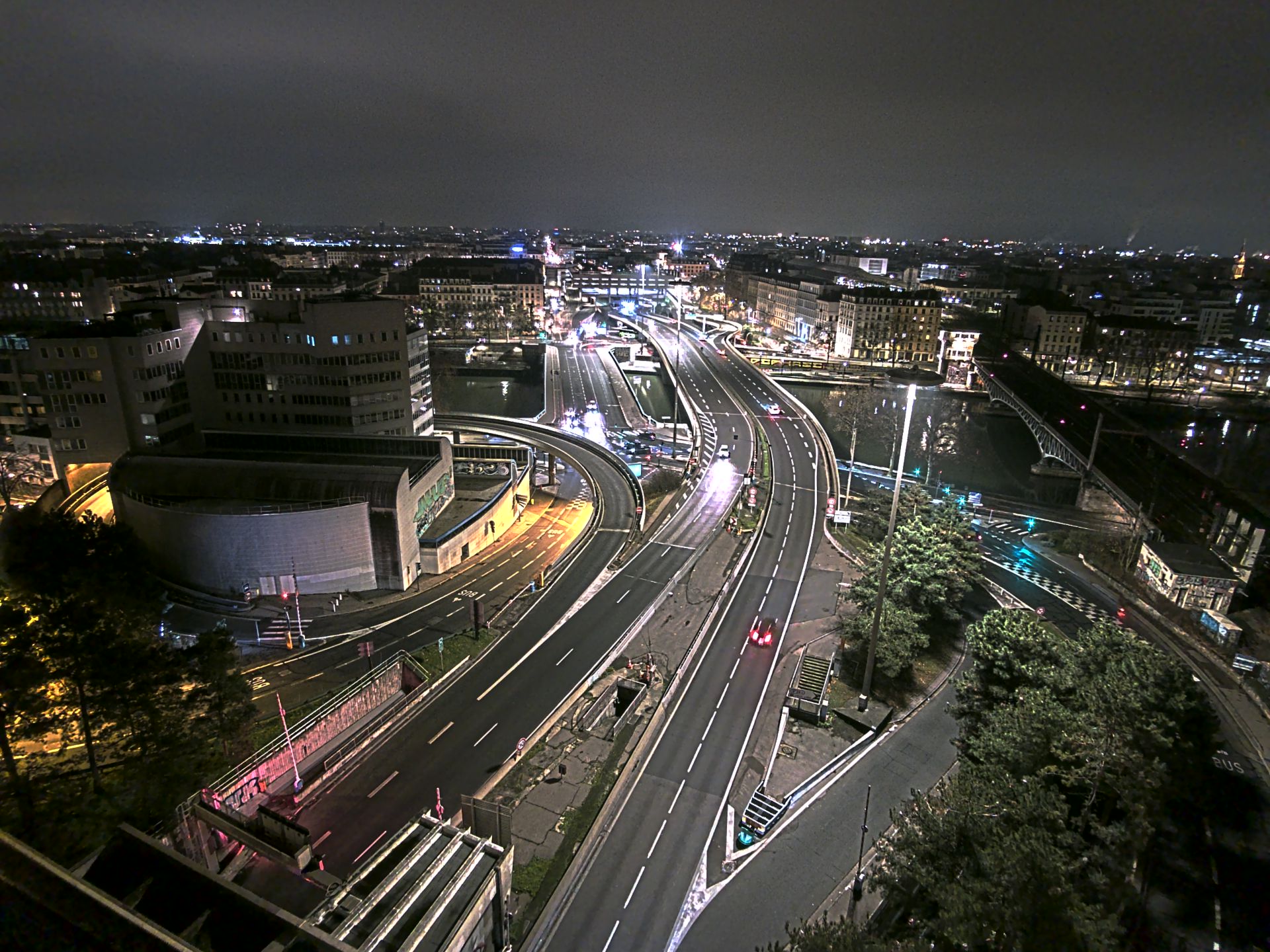 Caméra autoroute à Lyon Perrache à l'entrée Sud du Tunnel sous Fourvière, en direction de Marseille