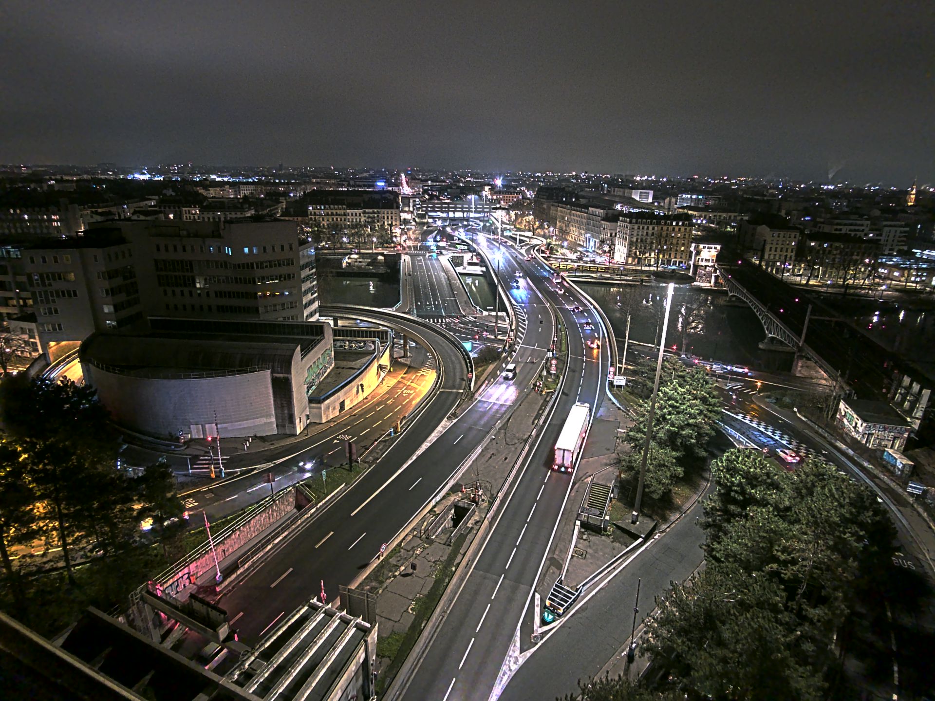 Caméra autoroute à Lyon Perrache à l'entrée Sud du Tunnel sous Fourvière, en direction de Marseille