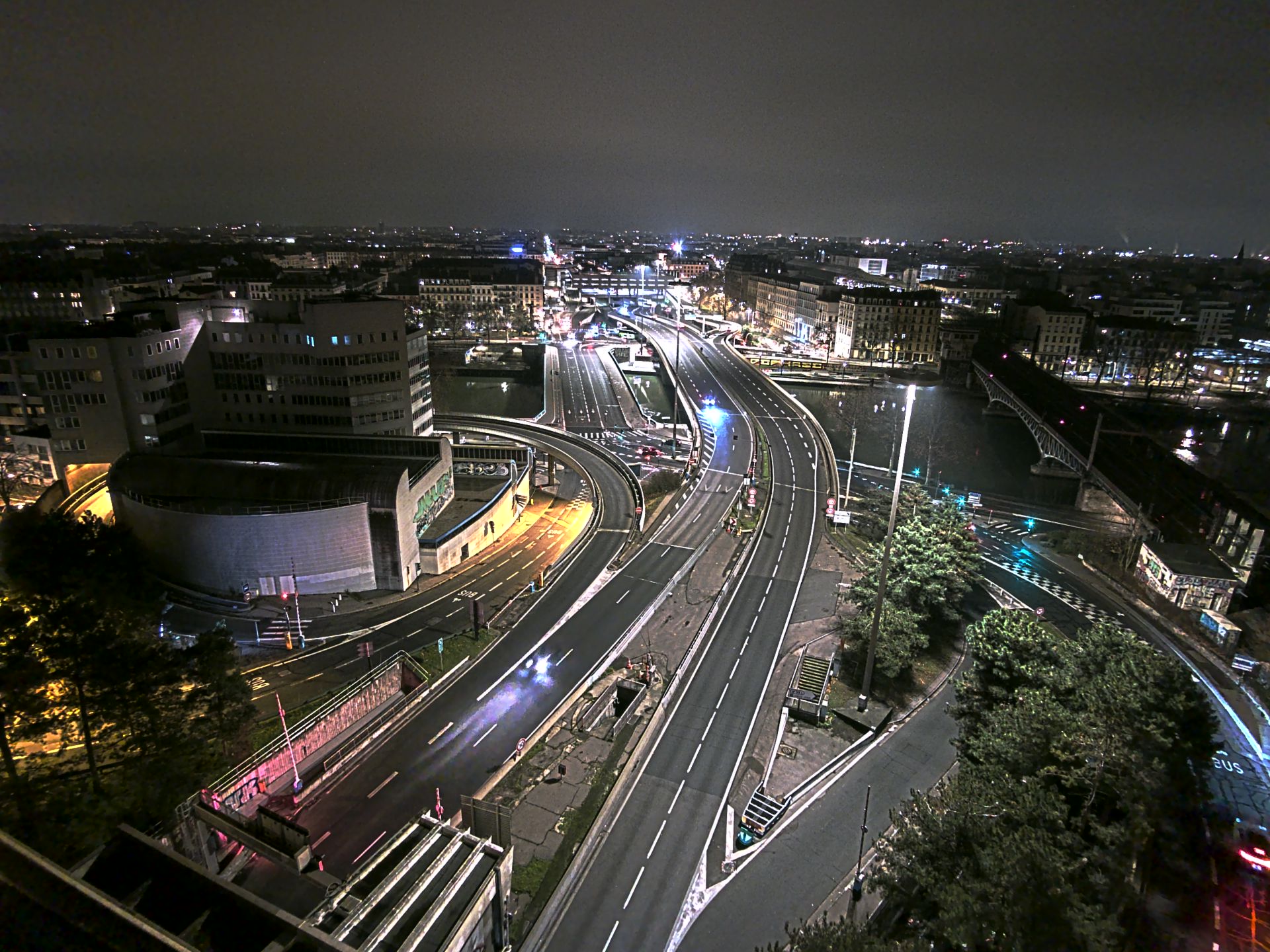 Caméra autoroute à Lyon Perrache à l'entrée Sud du Tunnel sous Fourvière, en direction de Marseille
