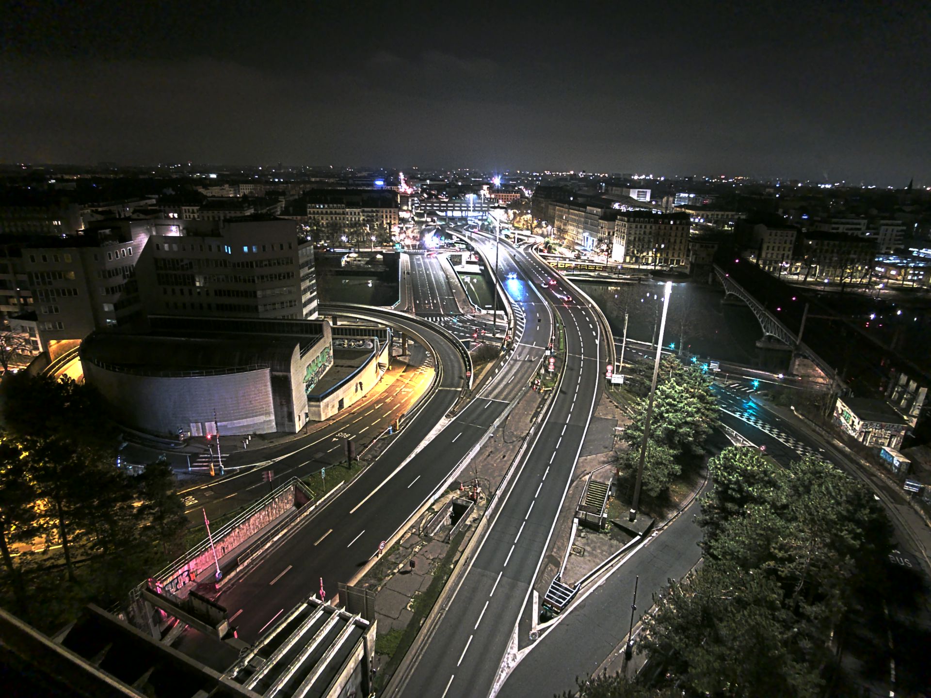 Caméra autoroute à Lyon Perrache à l'entrée Sud du Tunnel sous Fourvière, en direction de Marseille