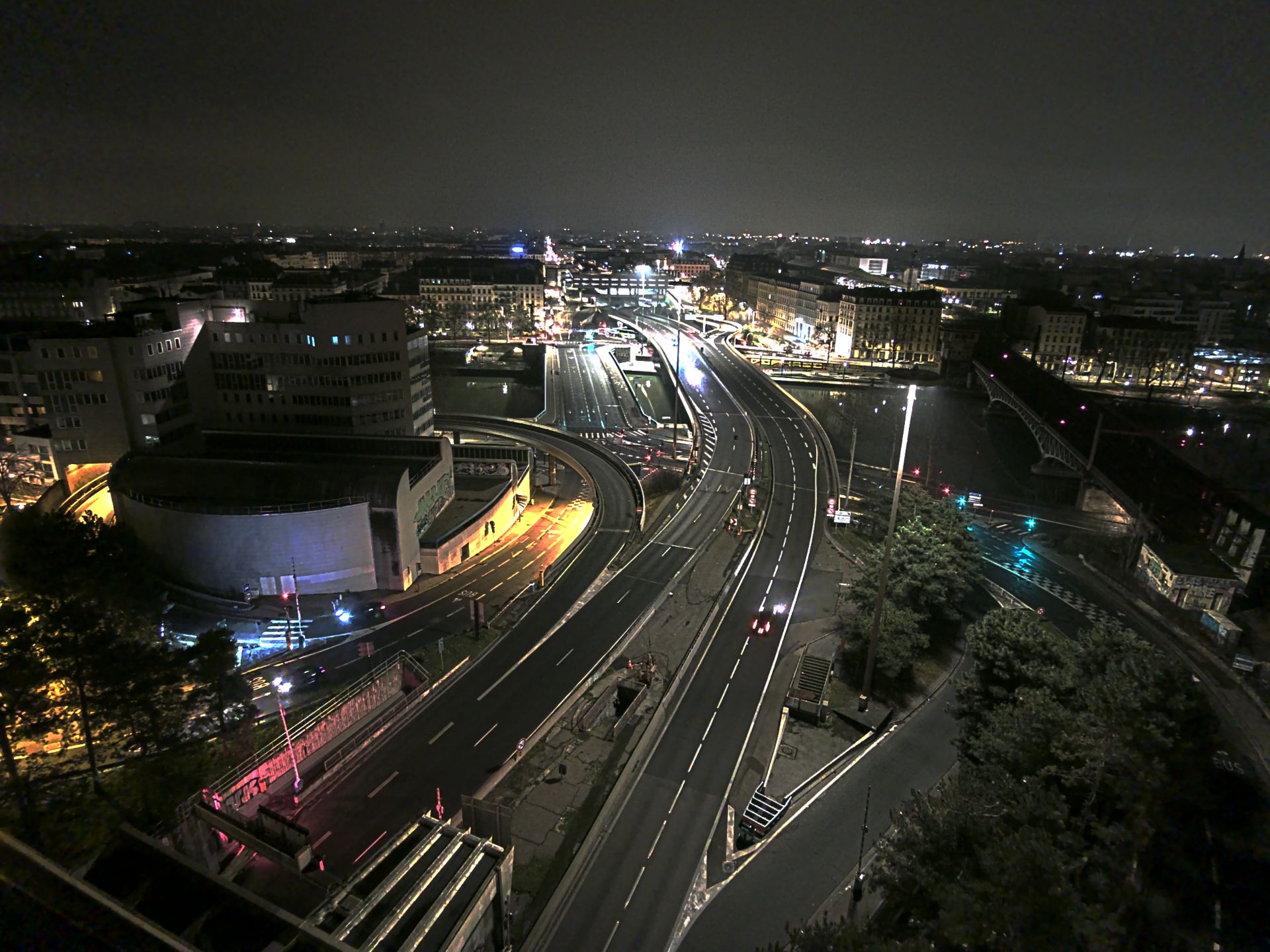 Caméra autoroute à Lyon Perrache à l'entrée Sud du Tunnel sous Fourvière, en direction de Marseille
