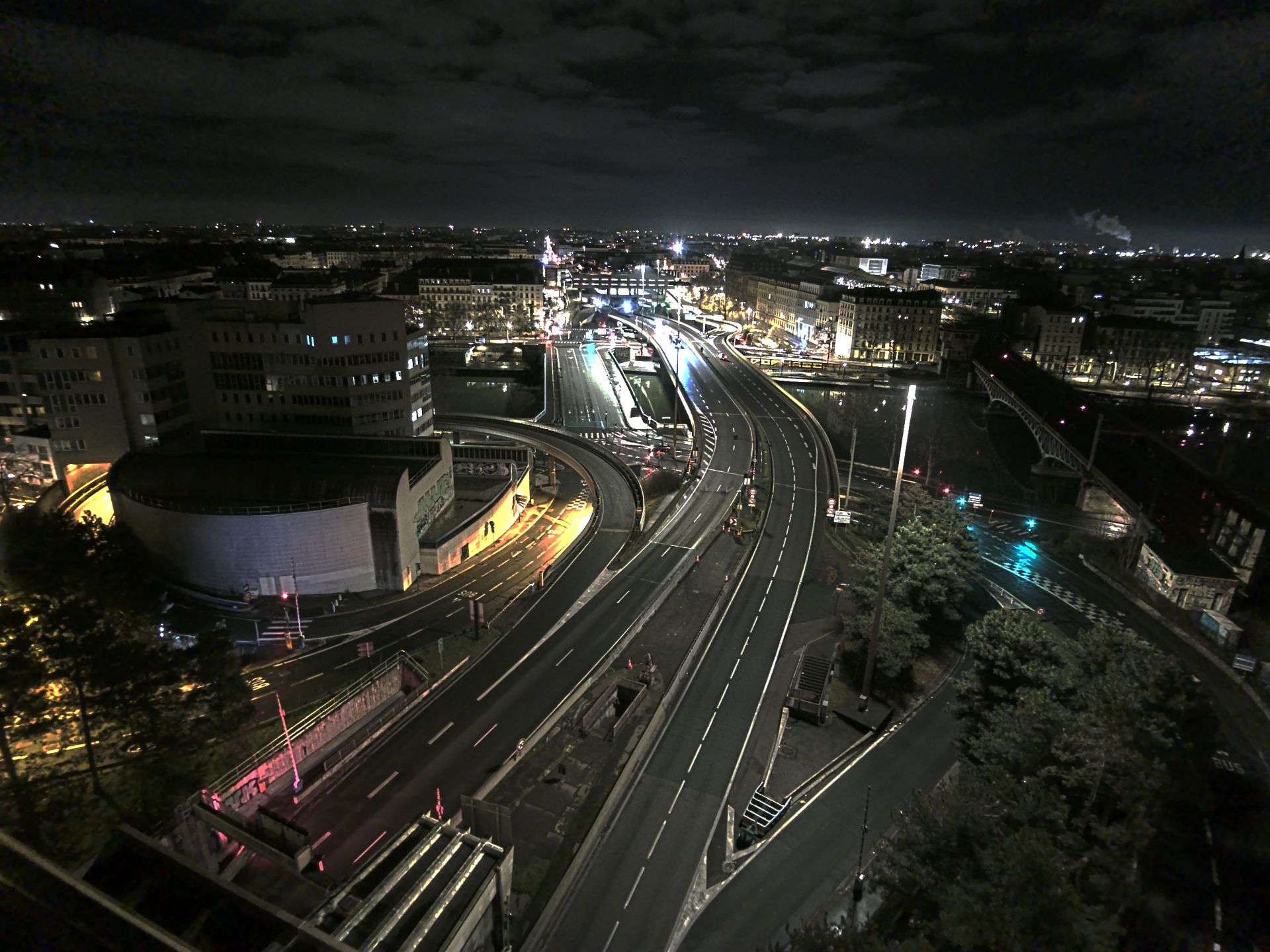Caméra autoroute à Lyon Perrache à l'entrée Sud du Tunnel sous Fourvière, en direction de Marseille