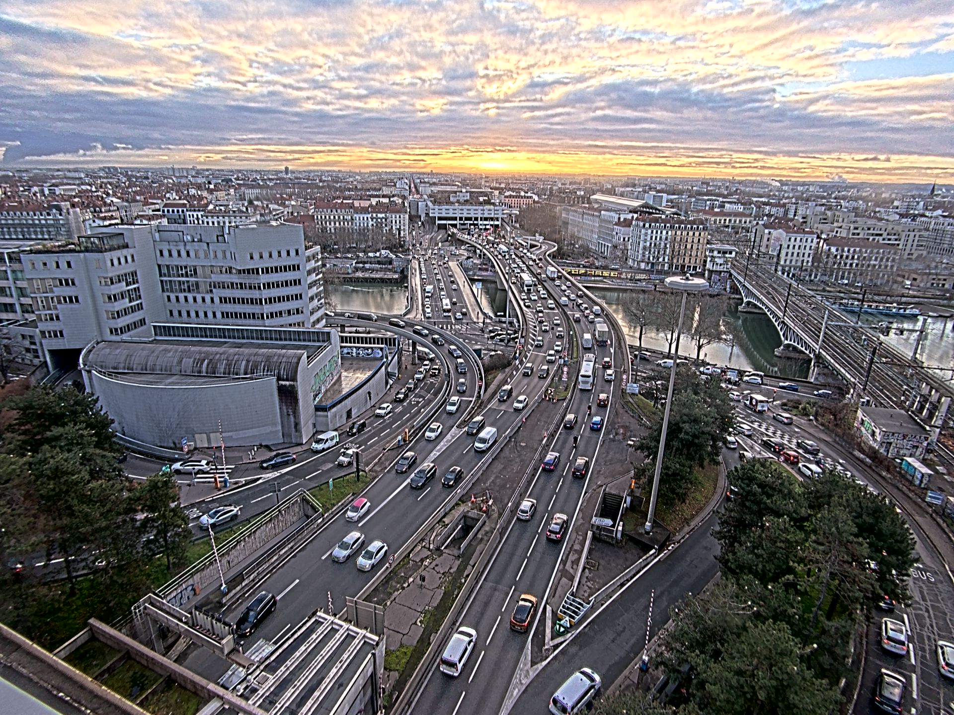 Caméra autoroute à Lyon Perrache à l'entrée Sud du Tunnel sous Fourvière, en direction de Marseille