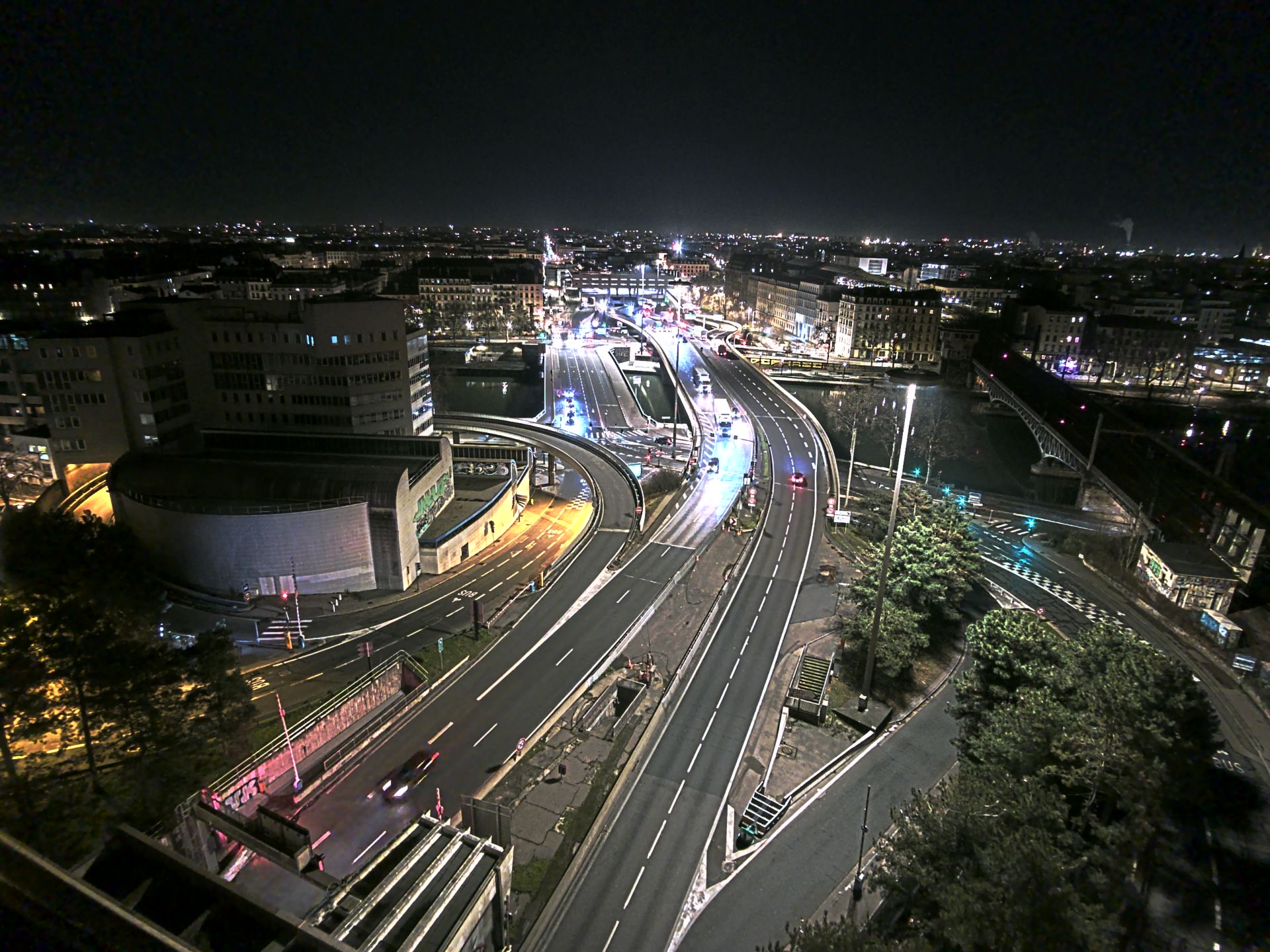 Caméra autoroute à Lyon Perrache à l'entrée Sud du Tunnel sous Fourvière, en direction de Marseille