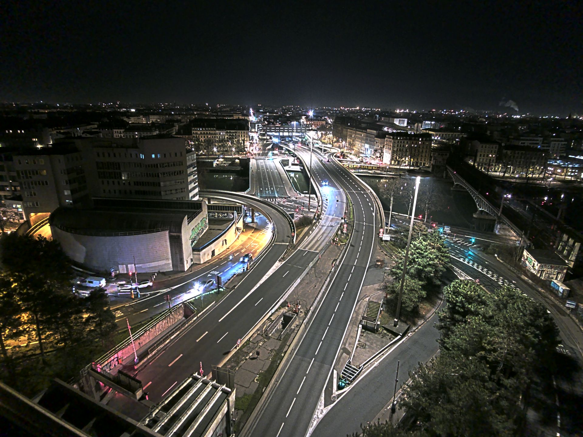 Caméra autoroute à Lyon Perrache à l'entrée Sud du Tunnel sous Fourvière, en direction de Marseille
