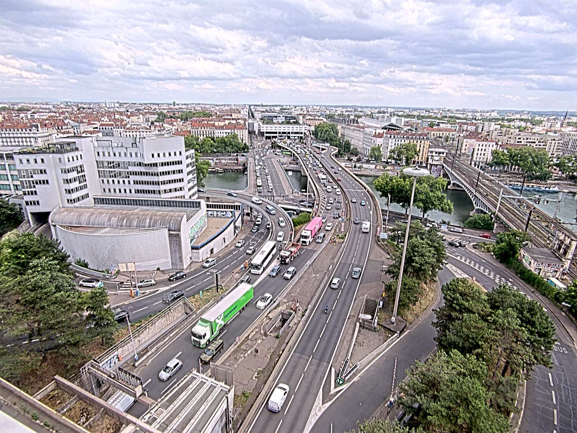 Caméra autoroute à Lyon Perrache à l'entrée Sud du Tunnel sous Fourvière, en direction de Marseille