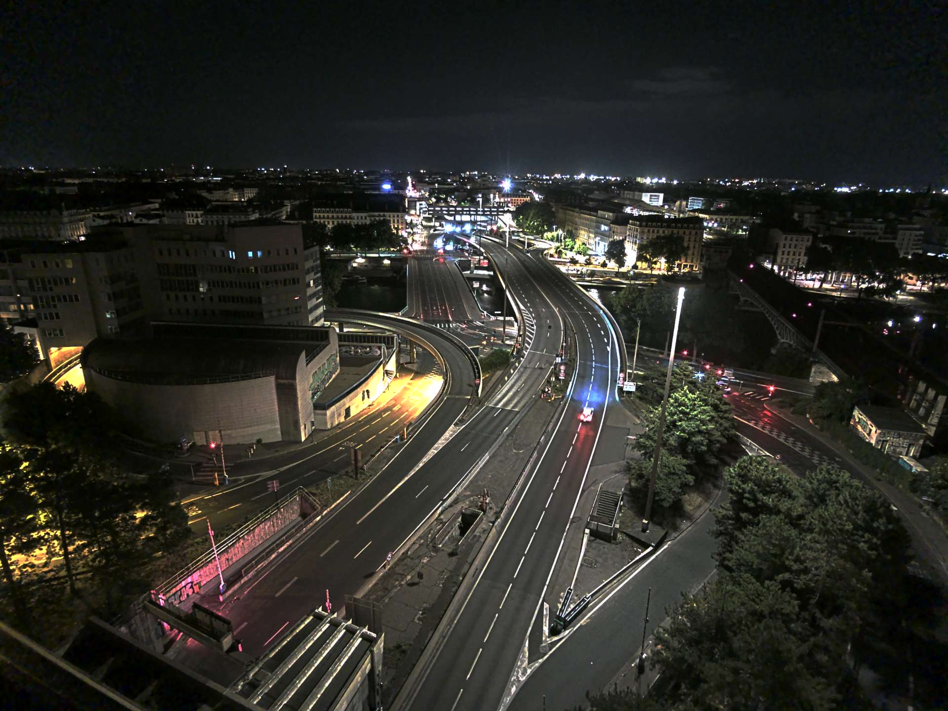 Caméra autoroute à Lyon Perrache à l'entrée Sud du Tunnel sous Fourvière, en direction de Marseille