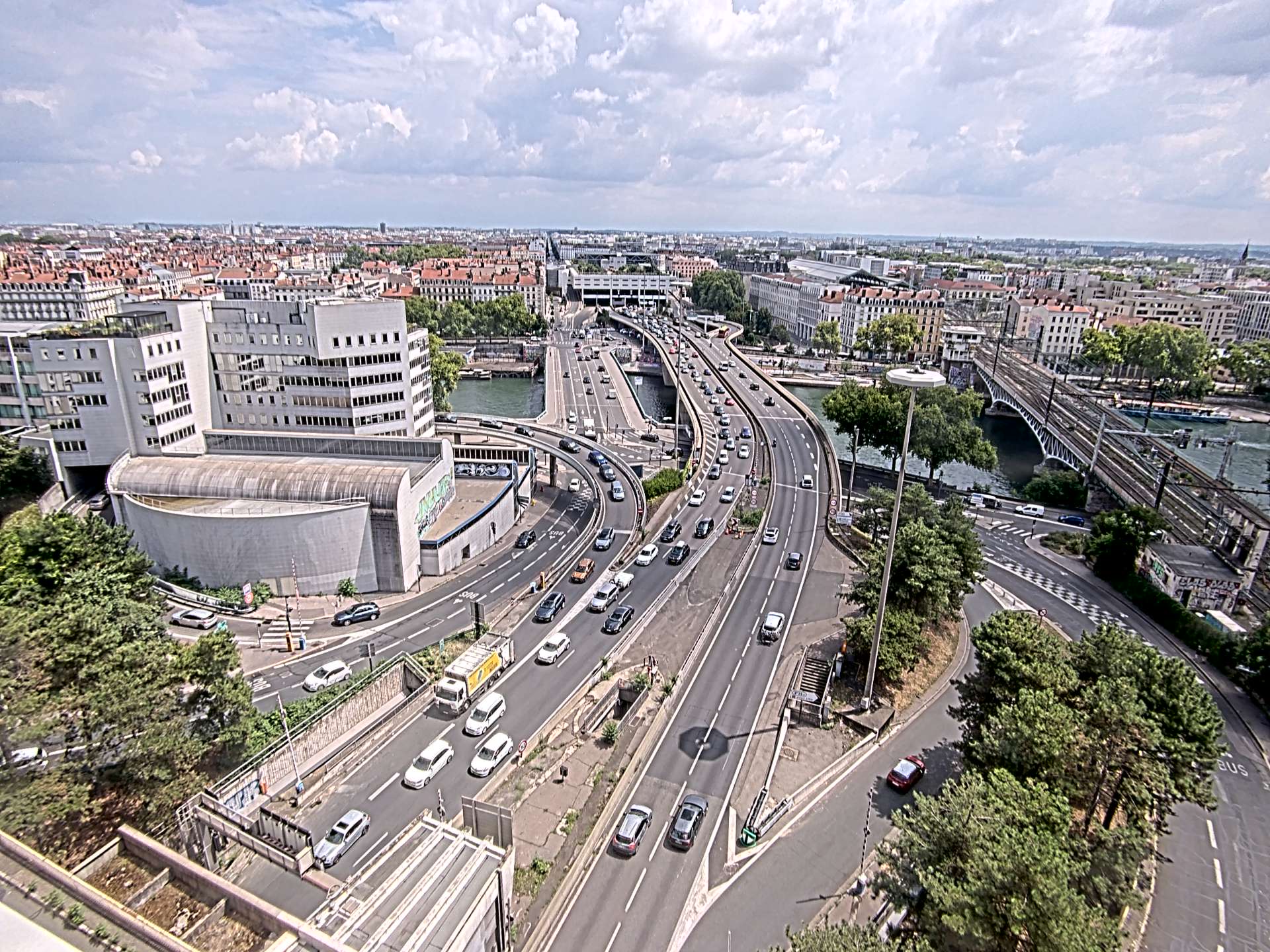 Caméra autoroute à Lyon Perrache à l'entrée Sud du Tunnel sous Fourvière, en direction de Marseille