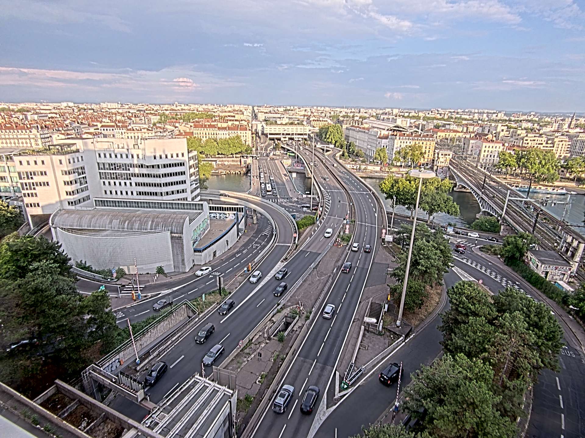 Caméra autoroute à Lyon Perrache à l'entrée Sud du Tunnel sous Fourvière, en direction de Marseille