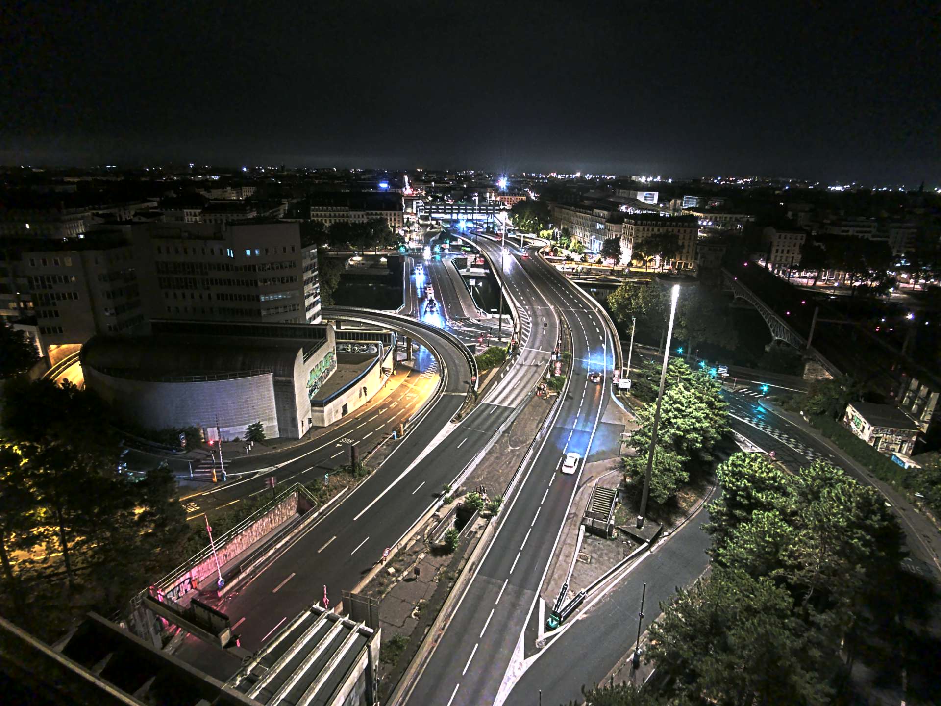Caméra autoroute à Lyon Perrache à l'entrée Sud du Tunnel sous Fourvière, en direction de Marseille
