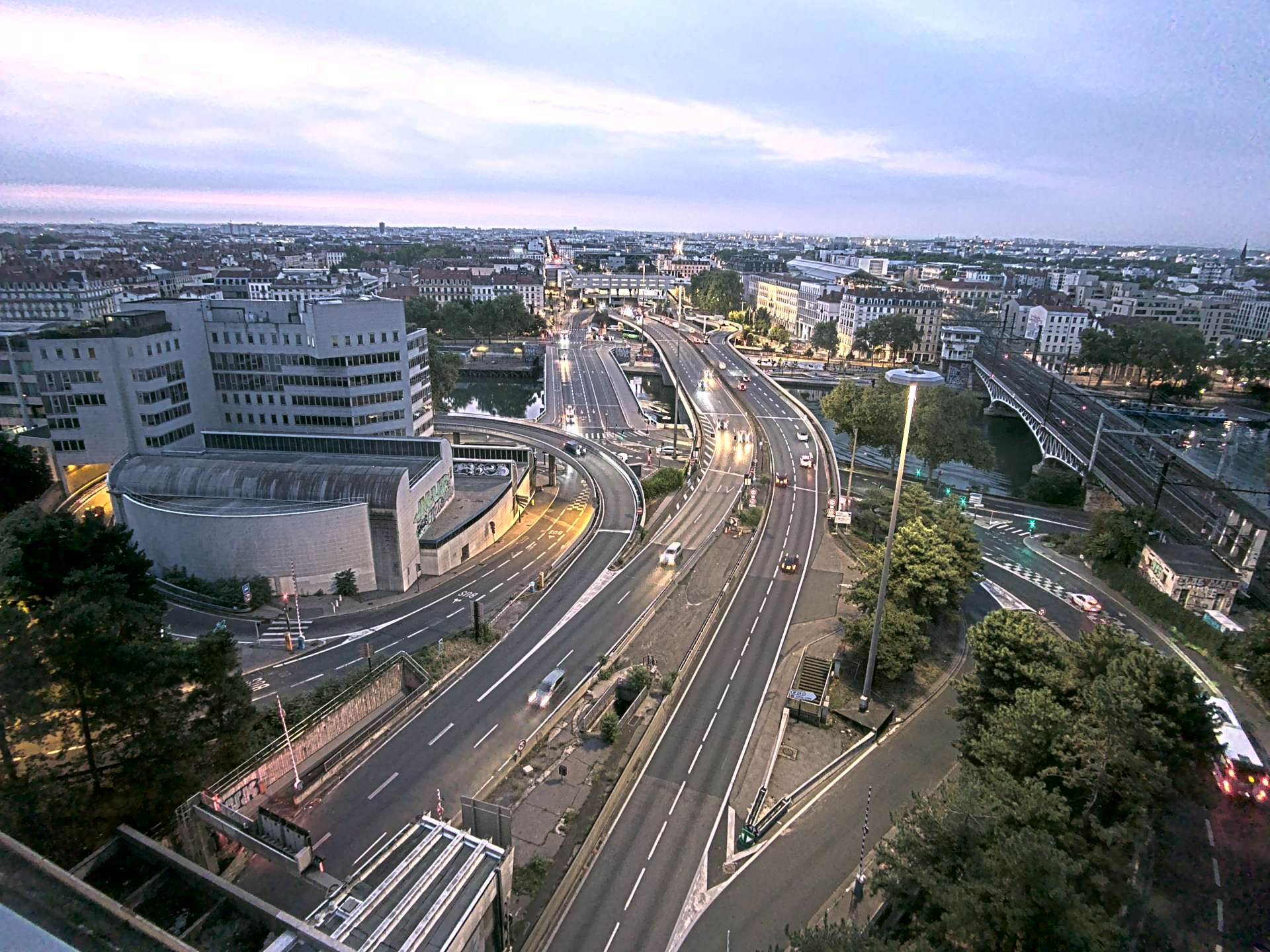 Caméra autoroute à Lyon Perrache à l'entrée Sud du Tunnel sous Fourvière, en direction de Marseille