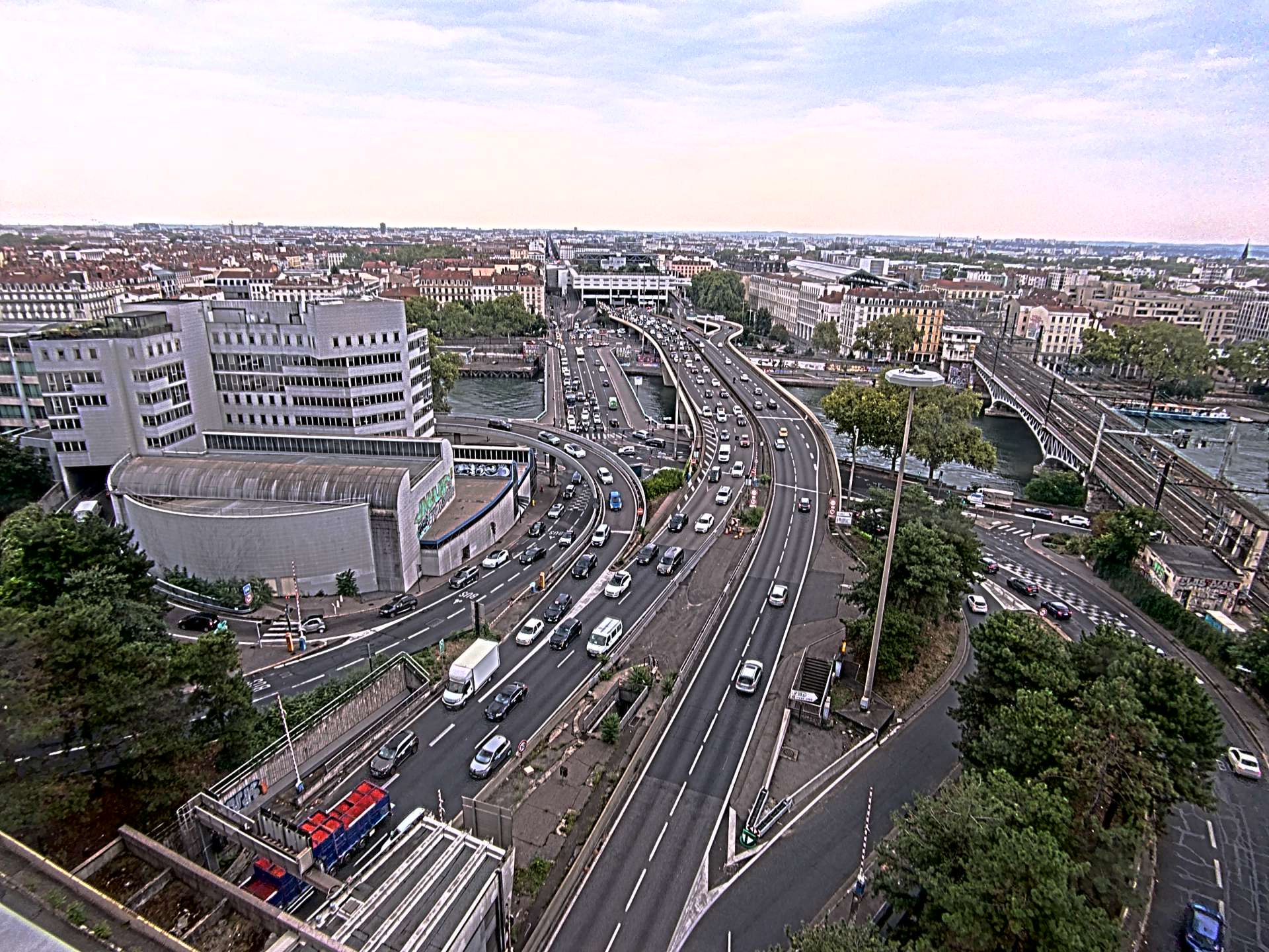 Caméra autoroute à Lyon Perrache à l'entrée Sud du Tunnel sous Fourvière, en direction de Marseille