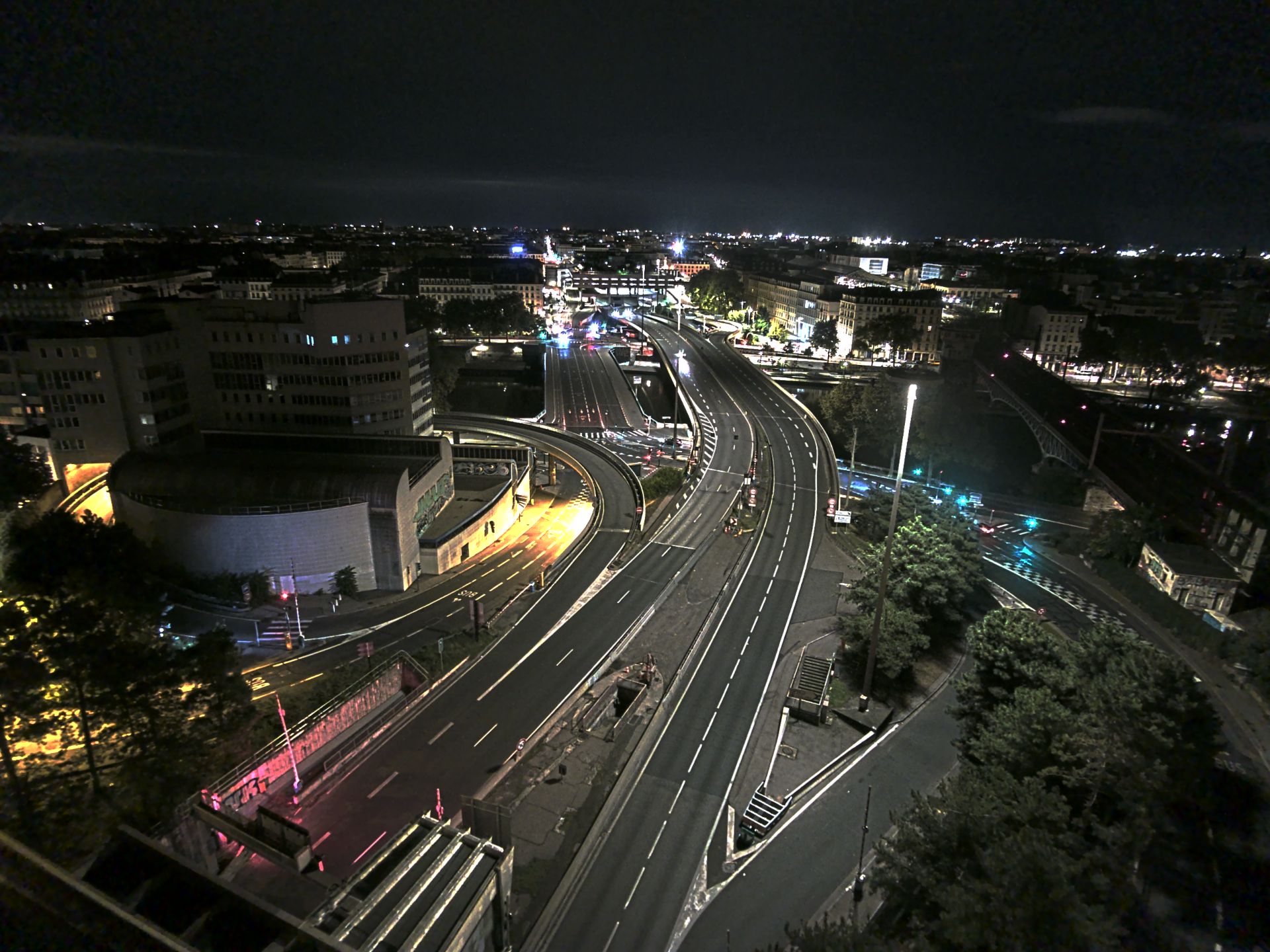 Caméra autoroute à Lyon Perrache à l'entrée Sud du Tunnel sous Fourvière, en direction de Marseille