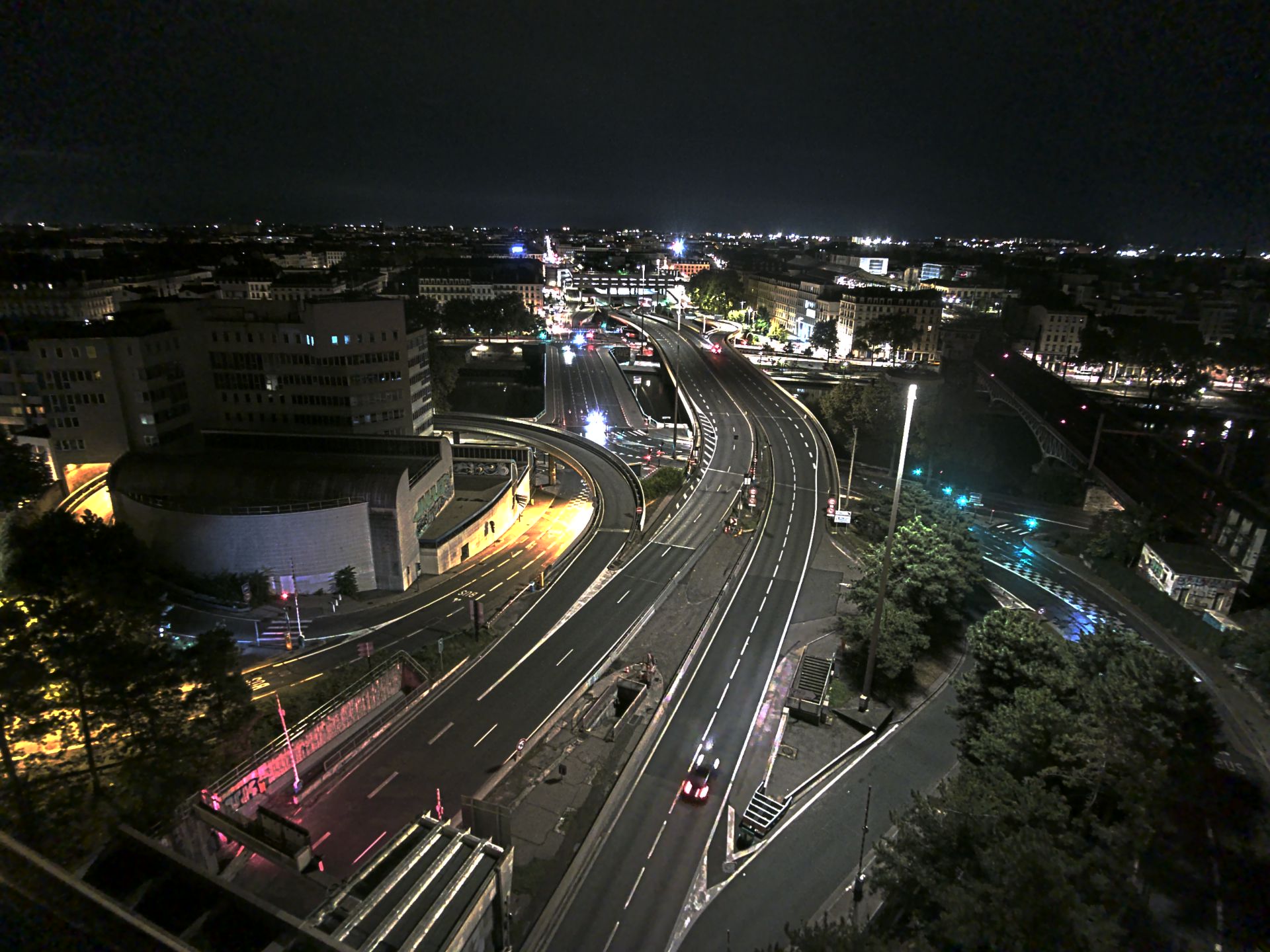 Caméra autoroute à Lyon Perrache à l'entrée Sud du Tunnel sous Fourvière, en direction de Marseille