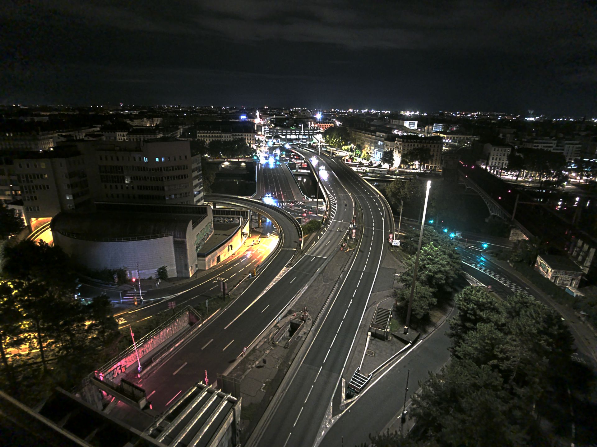 Caméra autoroute à Lyon Perrache à l'entrée Sud du Tunnel sous Fourvière, en direction de Marseille