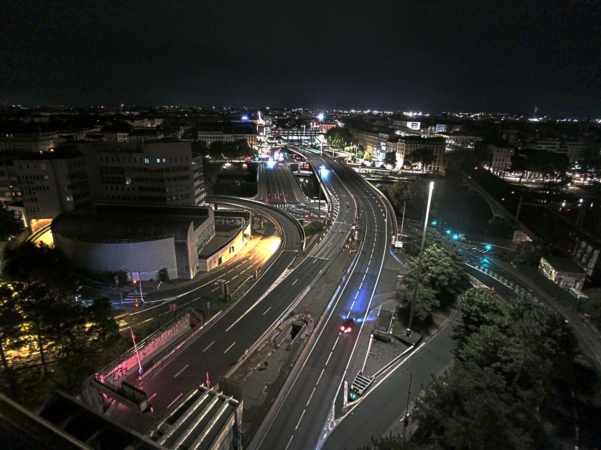 Caméra autoroute à Lyon Perrache à l'entrée Sud du Tunnel sous Fourvière, en direction de Marseille