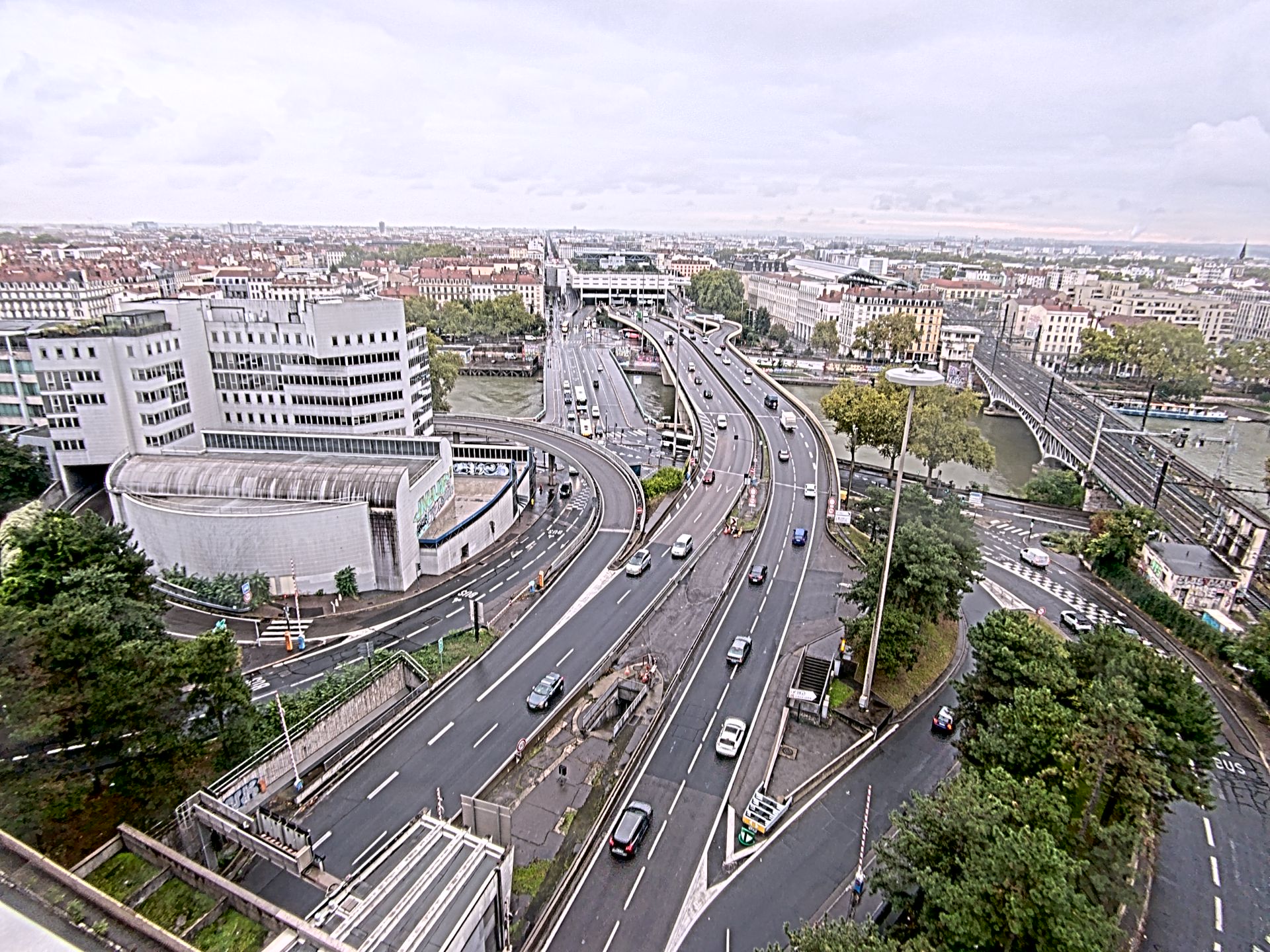 Caméra autoroute à Lyon Perrache à l'entrée Sud du Tunnel sous Fourvière, en direction de Marseille