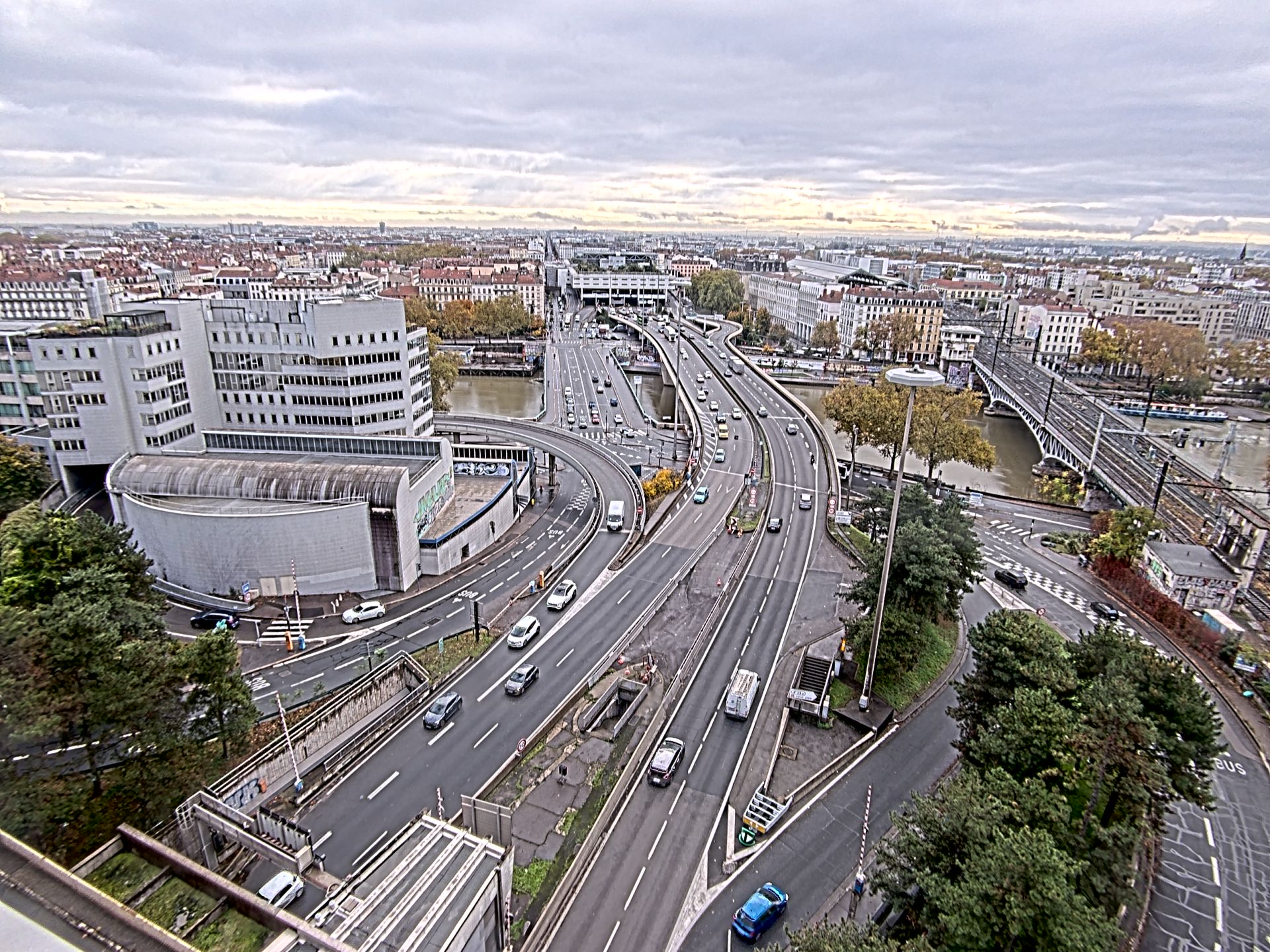 Caméra autoroute à Lyon Perrache à l'entrée Sud du Tunnel sous Fourvière, en direction de Marseille