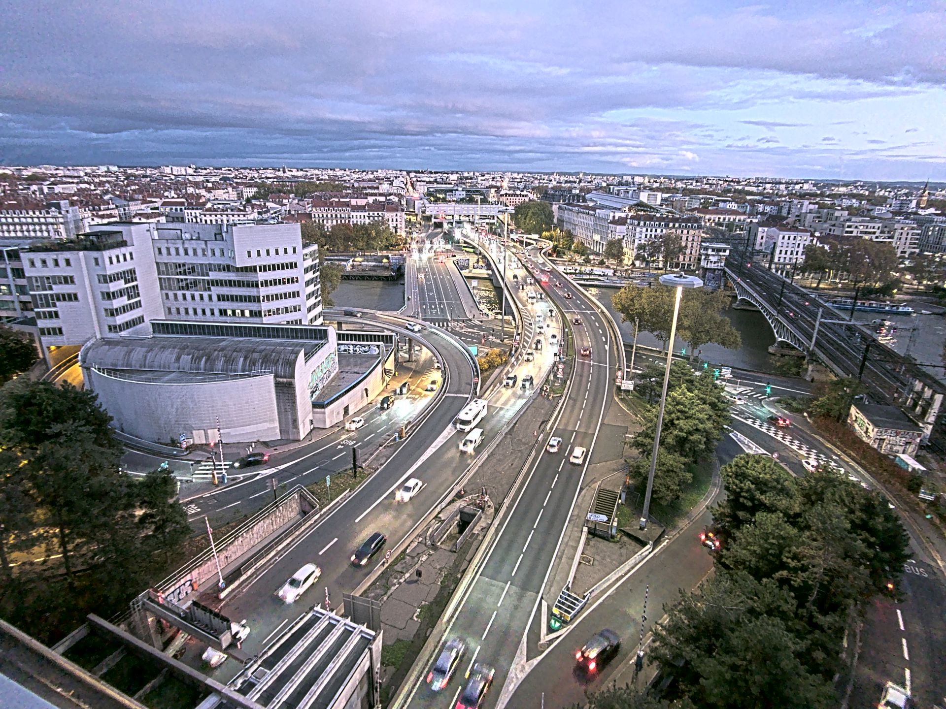 Caméra autoroute à Lyon Perrache à l'entrée Sud du Tunnel sous Fourvière, en direction de Marseille