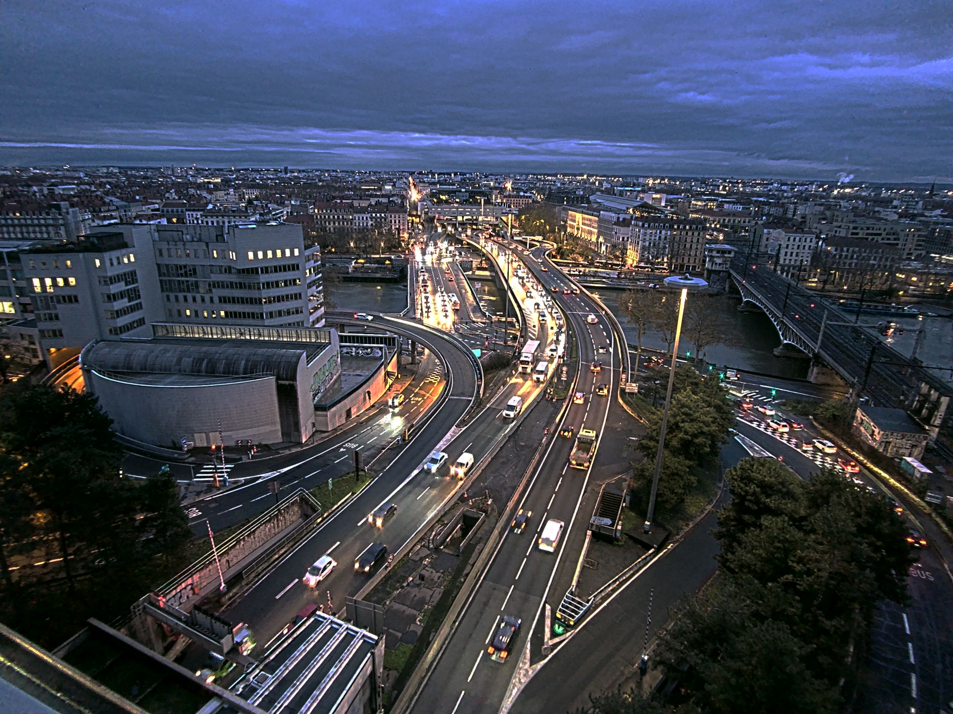 Caméra autoroute à Lyon Perrache à l'entrée Sud du Tunnel sous Fourvière, en direction de Marseille