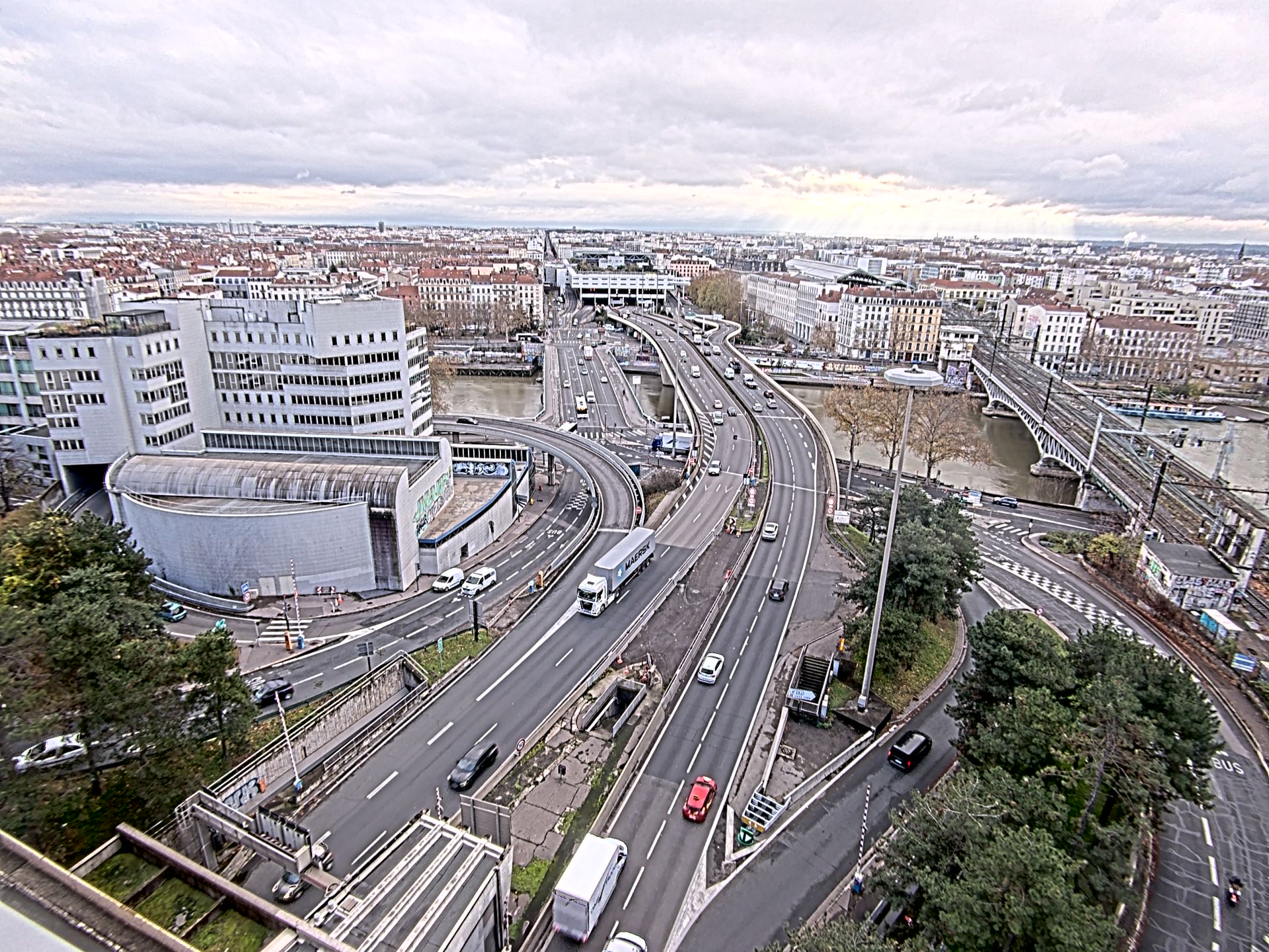 Caméra autoroute à Lyon Perrache à l'entrée Sud du Tunnel sous Fourvière, en direction de Marseille
