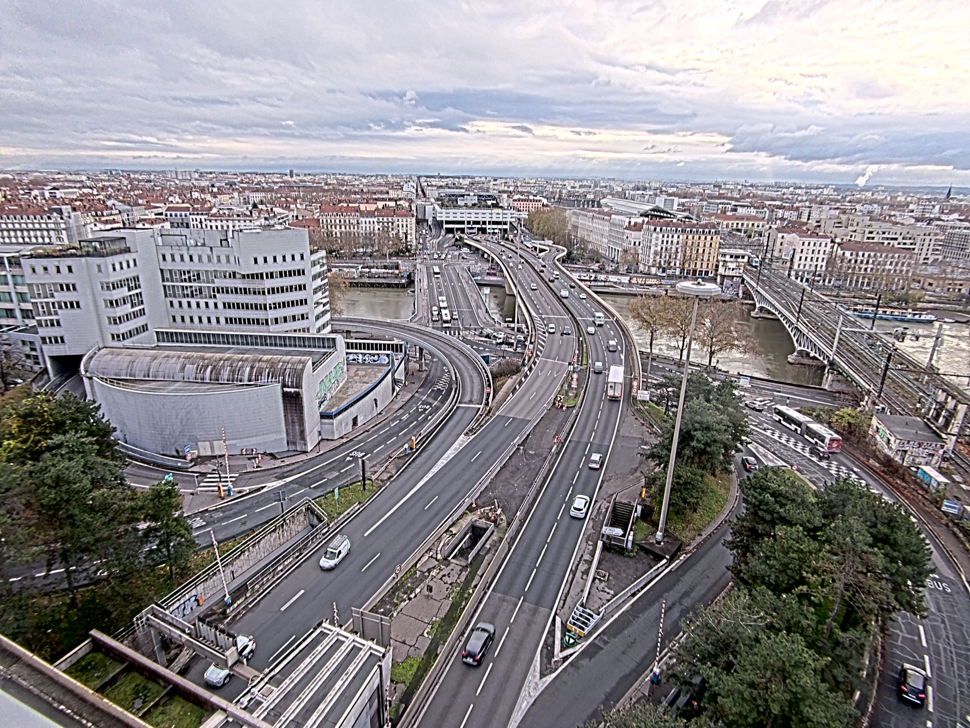 Caméra autoroute à Lyon Perrache à l'entrée Sud du Tunnel sous Fourvière, en direction de Marseille
