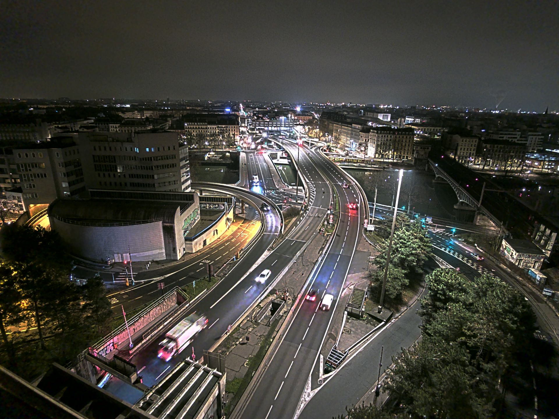 Caméra autoroute à Lyon Perrache à l'entrée Sud du Tunnel sous Fourvière, en direction de Marseille