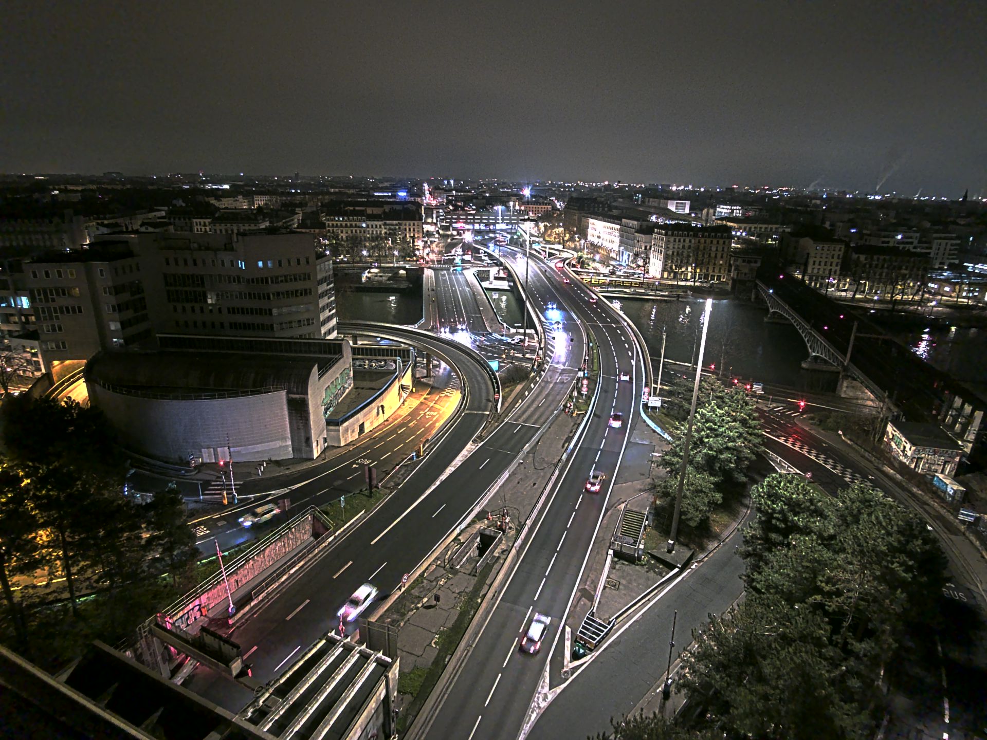 Caméra autoroute à Lyon Perrache à l'entrée Sud du Tunnel sous Fourvière, en direction de Marseille