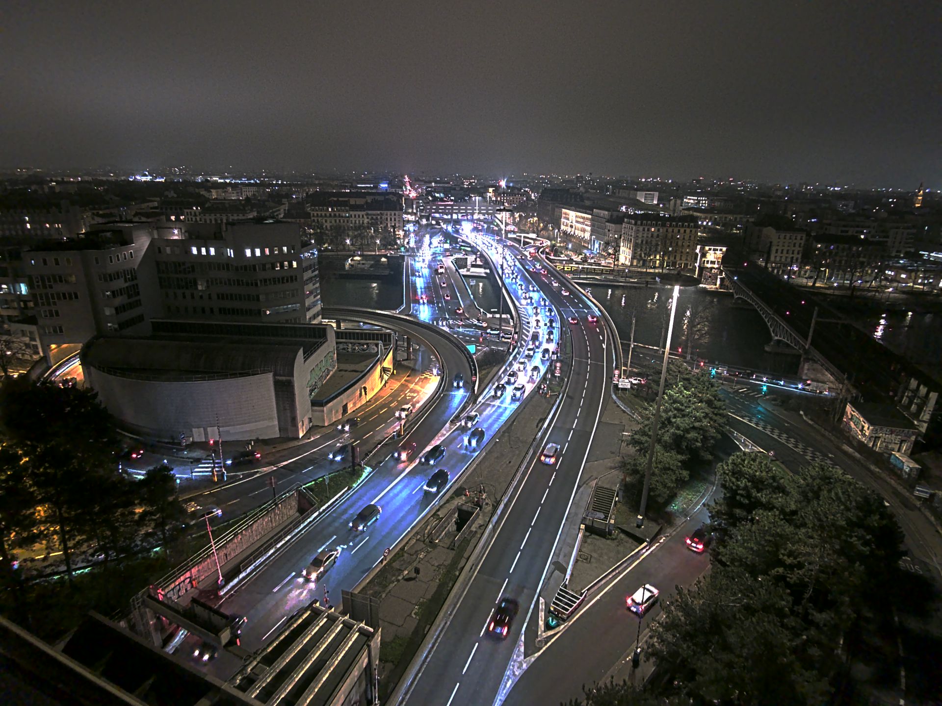 Caméra autoroute à Lyon Perrache à l'entrée Sud du Tunnel sous Fourvière, en direction de Marseille