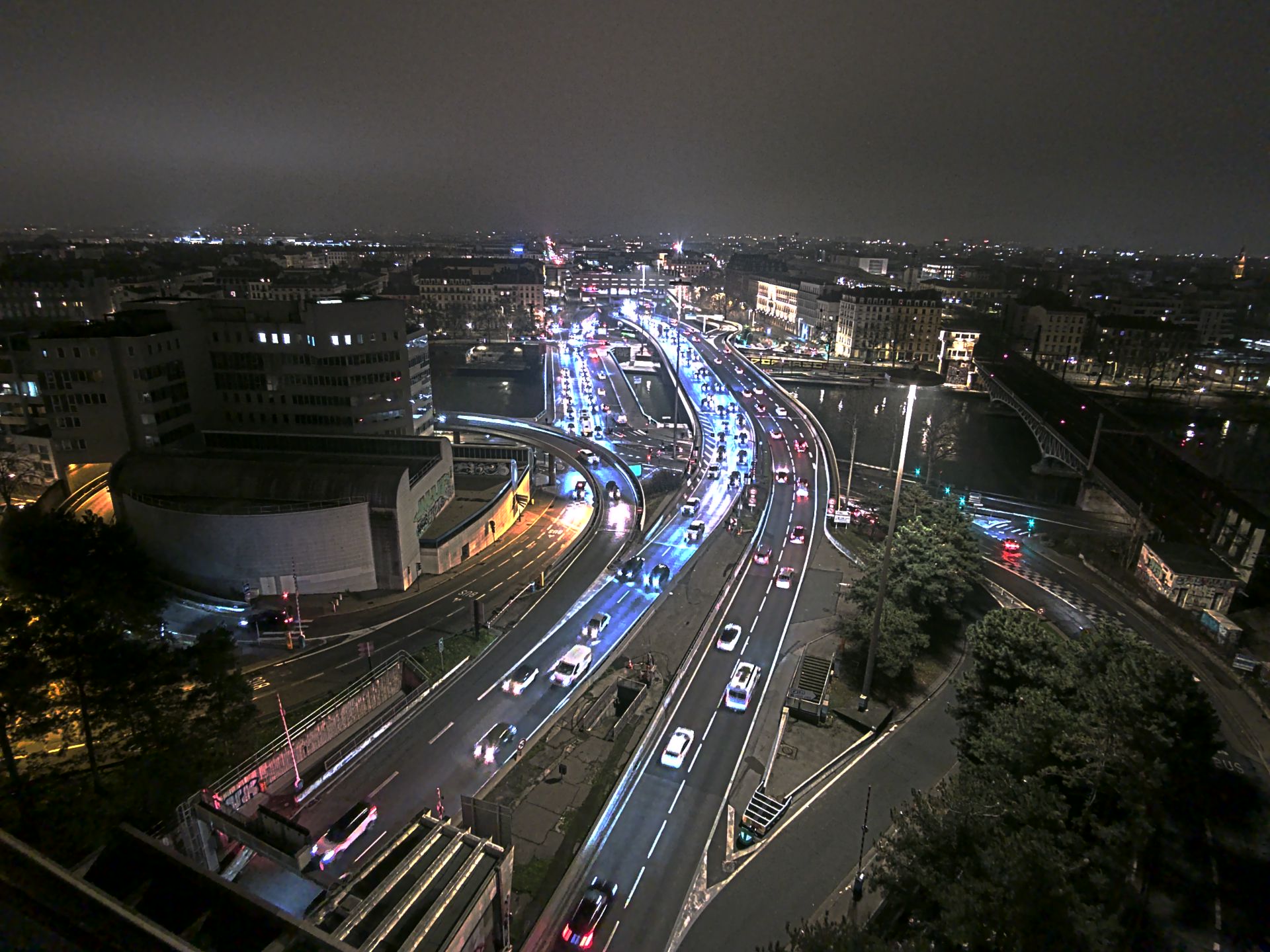 Caméra autoroute à Lyon Perrache à l'entrée Sud du Tunnel sous Fourvière, en direction de Marseille