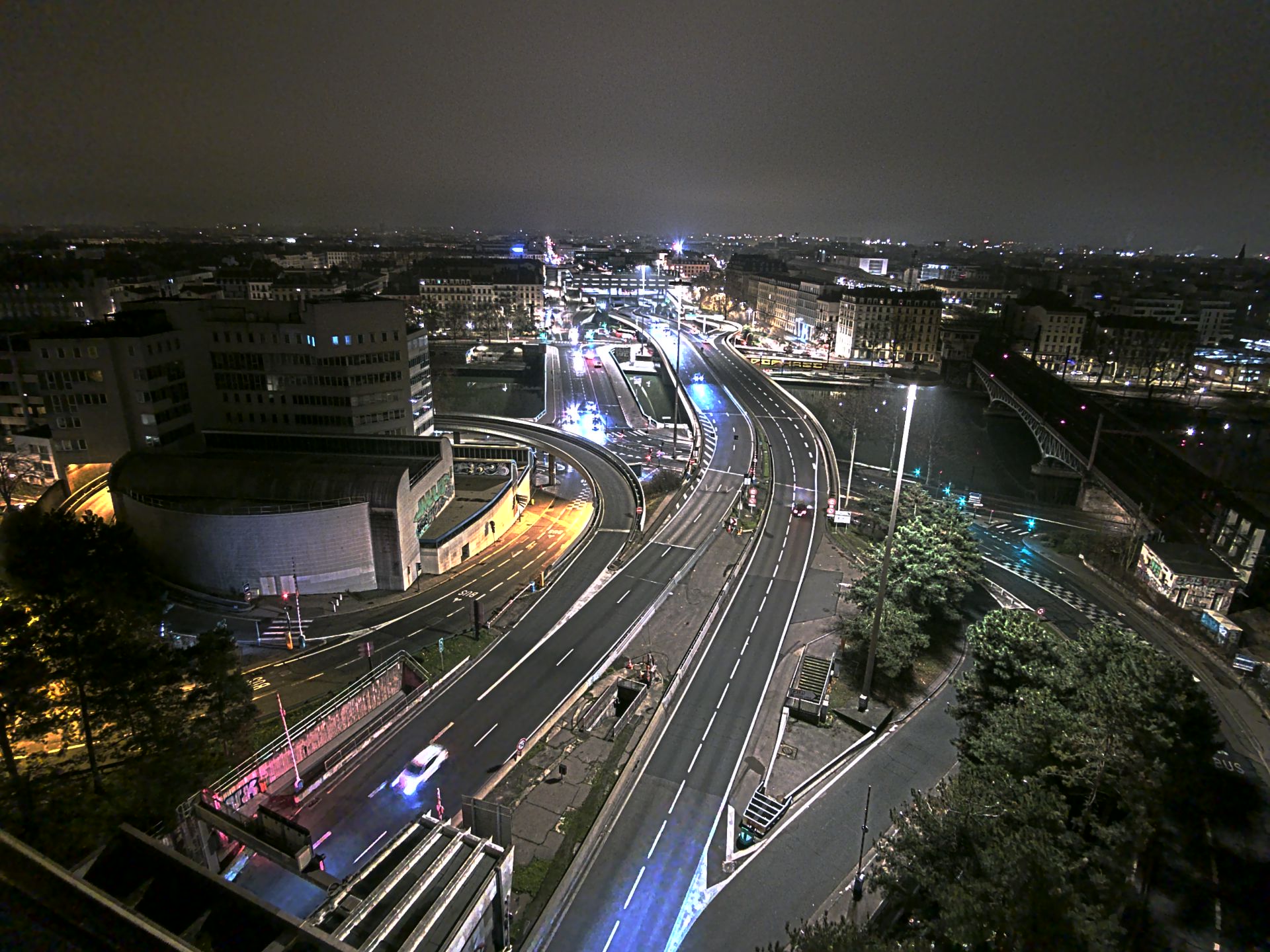 Caméra autoroute à Lyon Perrache à l'entrée Sud du Tunnel sous Fourvière, en direction de Marseille