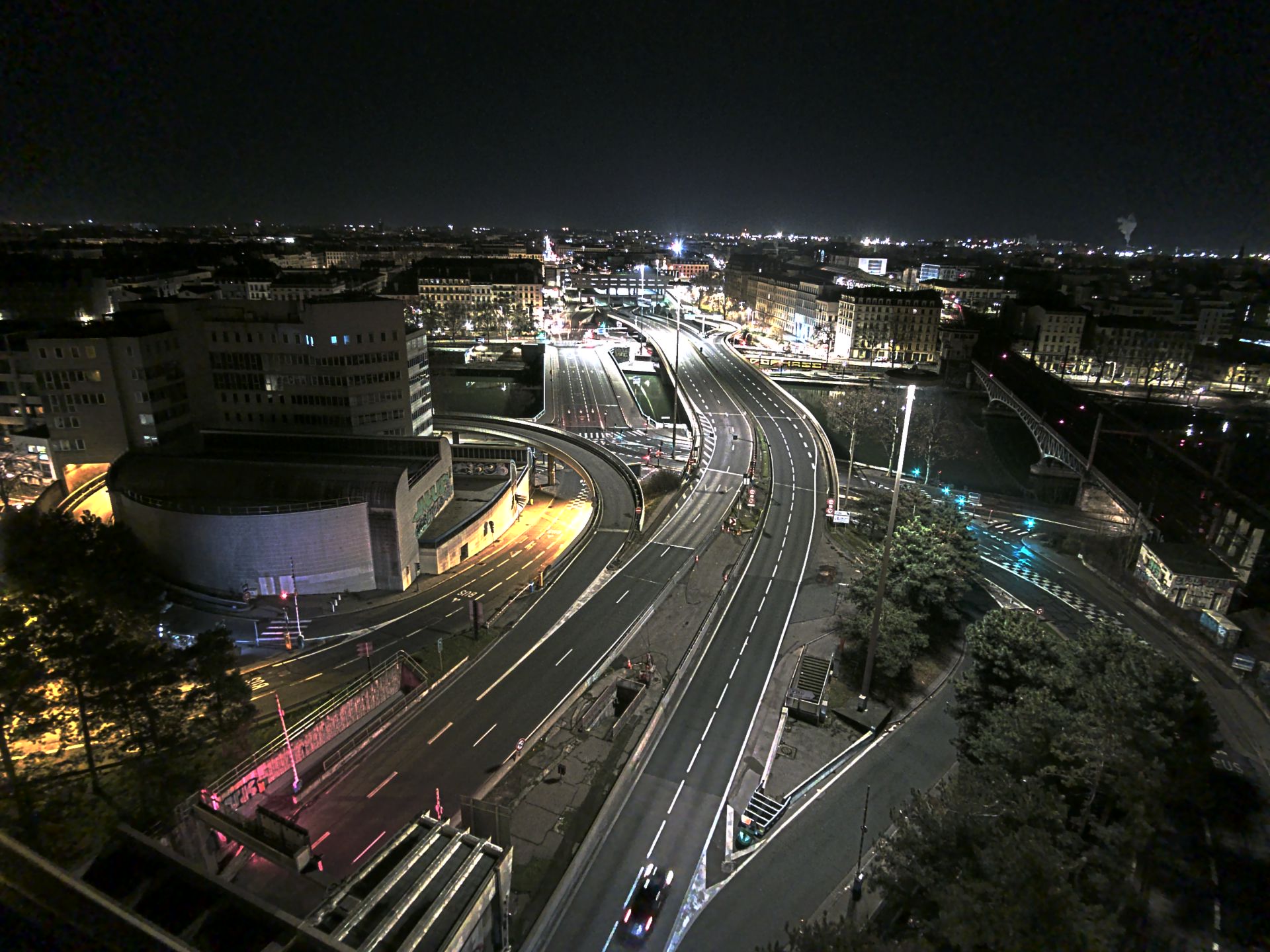 Caméra autoroute à Lyon Perrache à l'entrée Sud du Tunnel sous Fourvière, en direction de Marseille