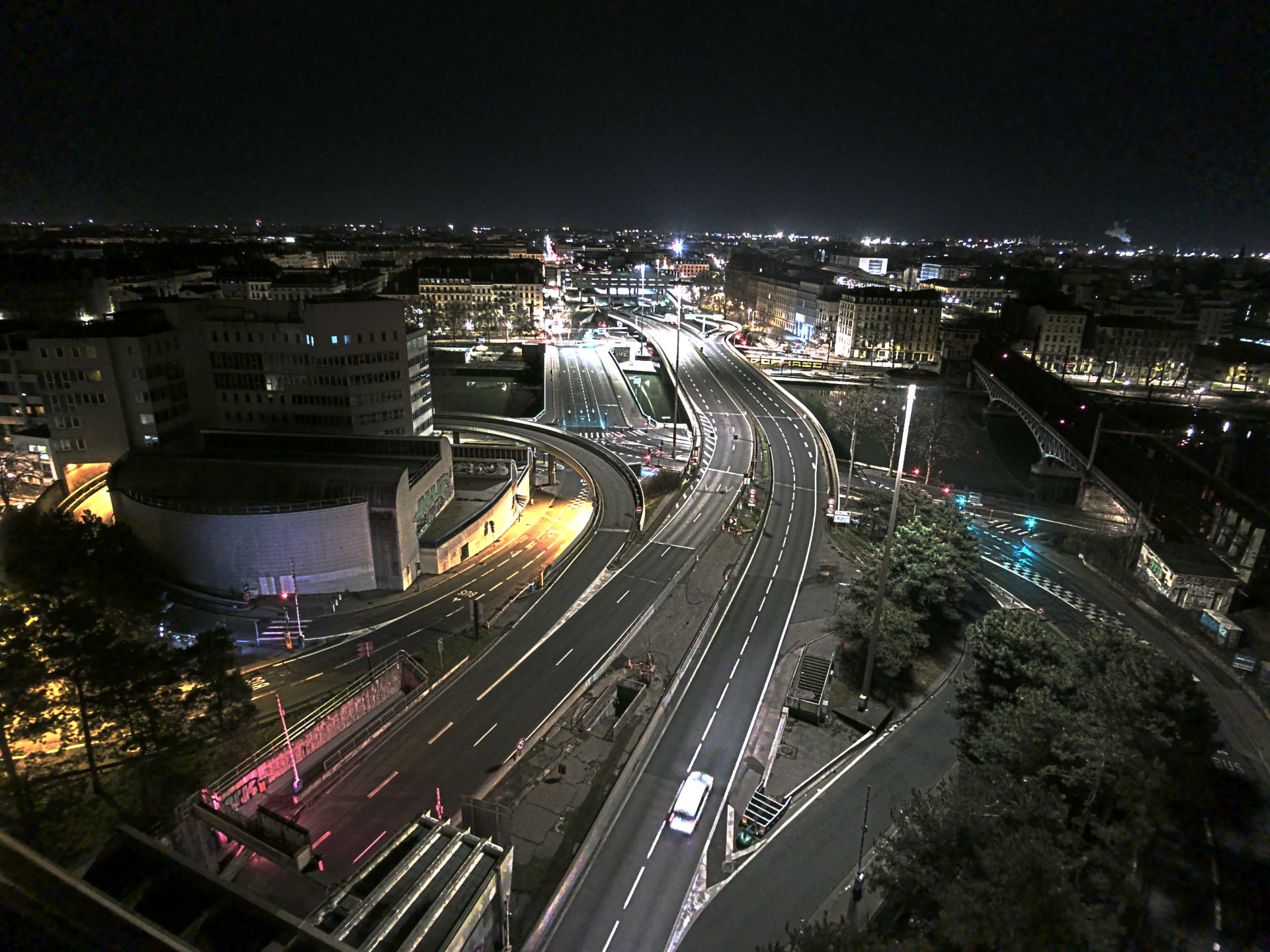 Caméra autoroute à Lyon Perrache à l'entrée Sud du Tunnel sous Fourvière, en direction de Marseille