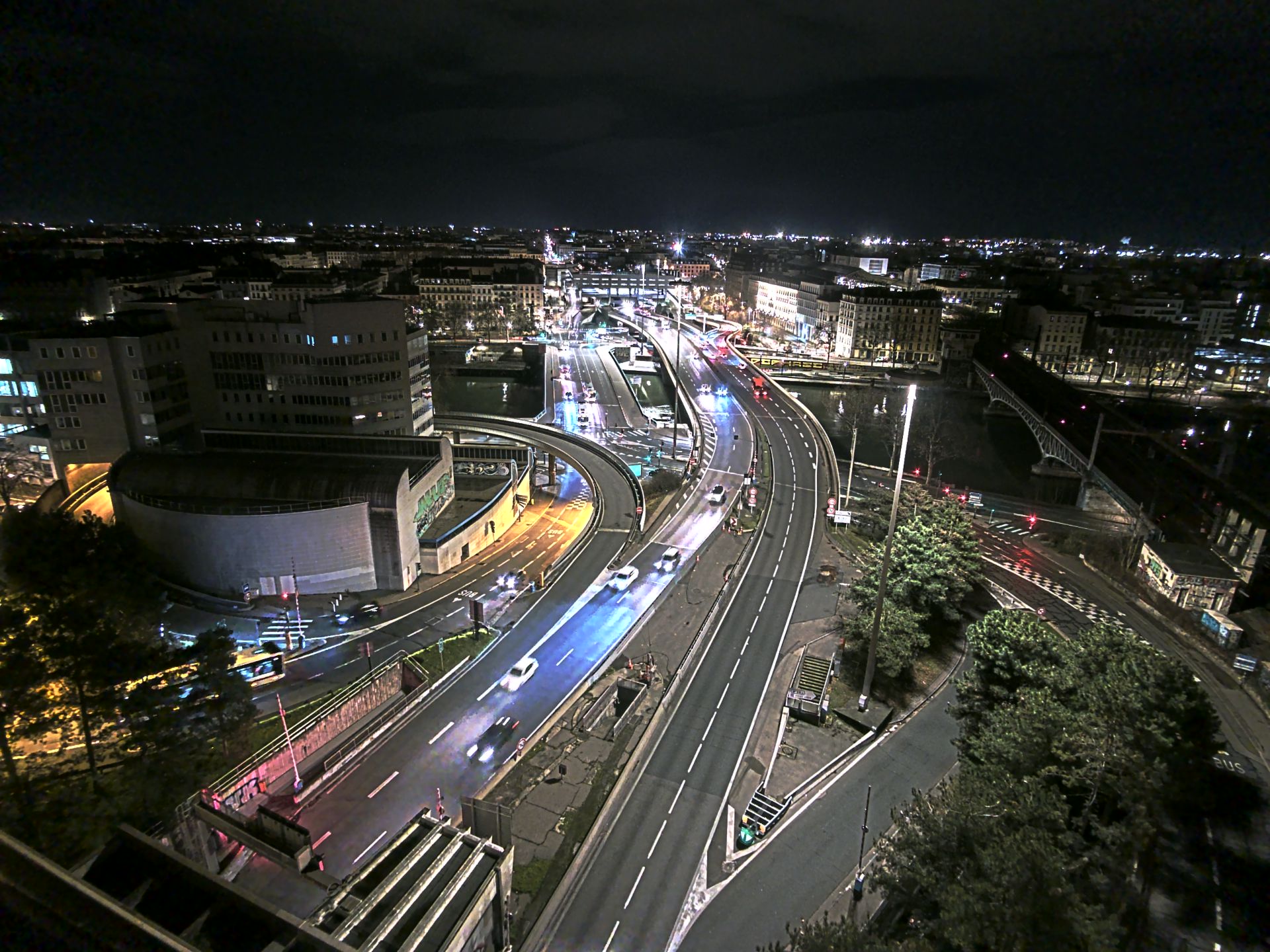 Caméra autoroute à Lyon Perrache à l'entrée Sud du Tunnel sous Fourvière, en direction de Marseille