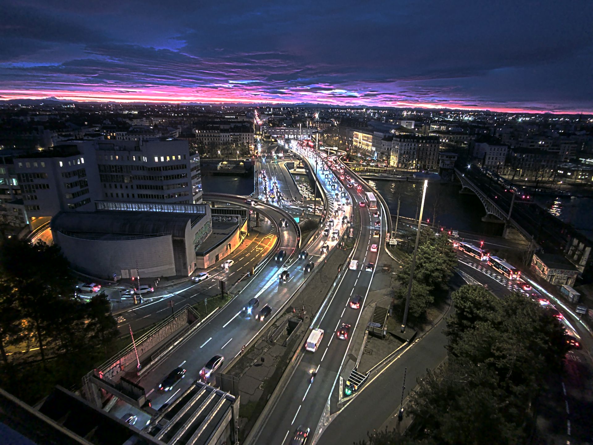 Caméra autoroute à Lyon Perrache à l'entrée Sud du Tunnel sous Fourvière, en direction de Marseille