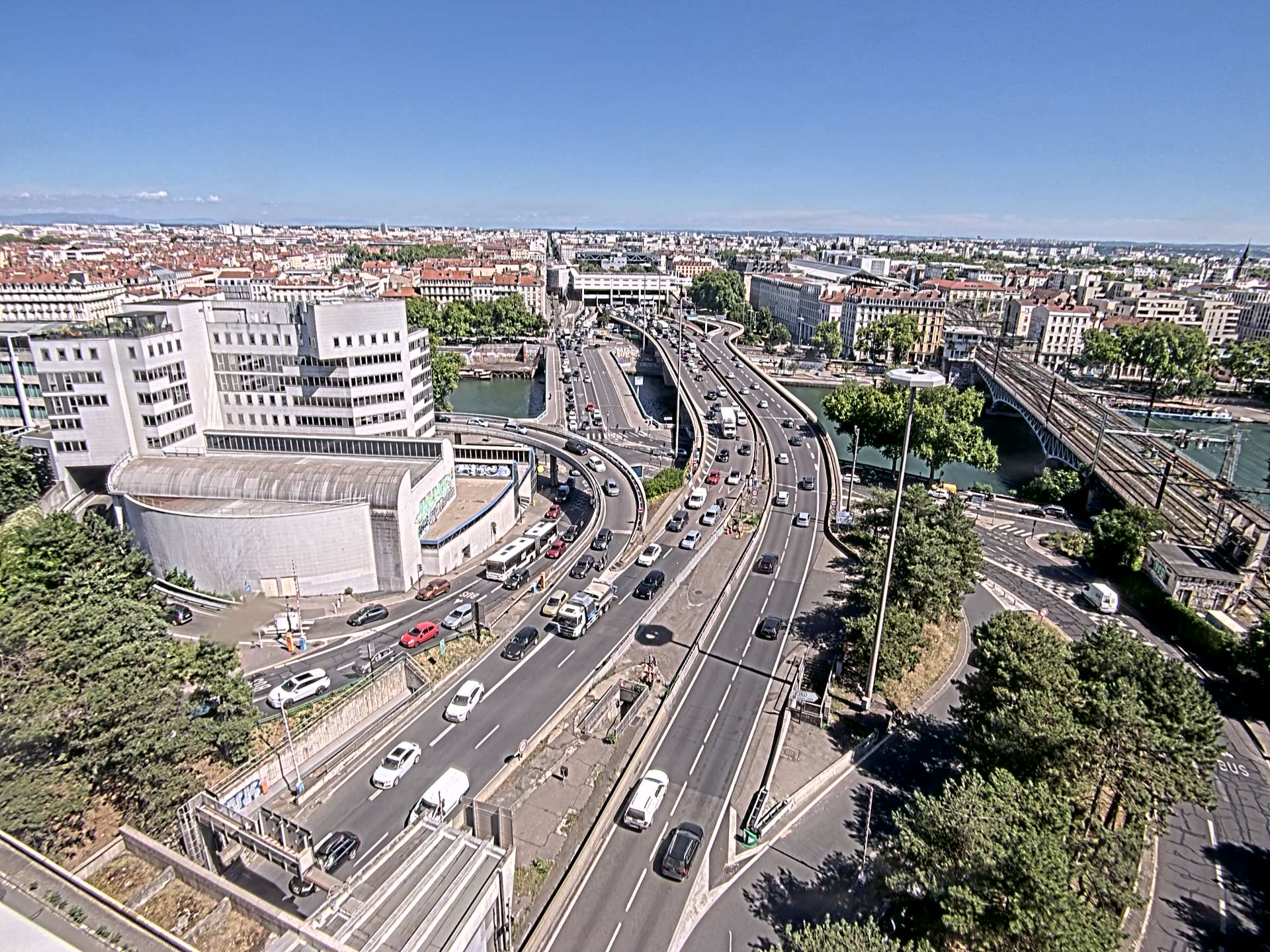 Caméra autoroute à Lyon Perrache à l'entrée Sud du Tunnel sous Fourvière, en direction de Marseille