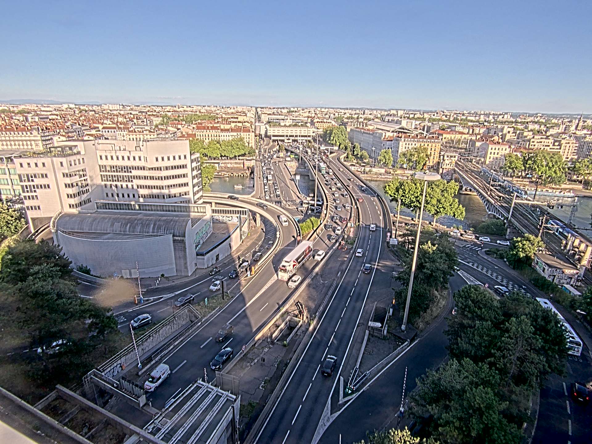 Caméra autoroute à Lyon Perrache à l'entrée Sud du Tunnel sous Fourvière, en direction de Marseille
