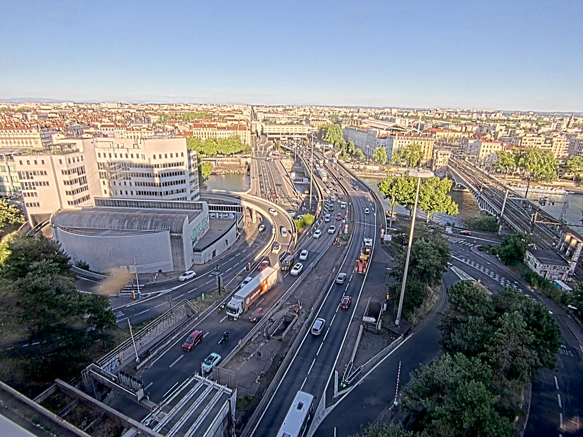 Caméra autoroute à Lyon Perrache à l'entrée Sud du Tunnel sous Fourvière, en direction de Marseille