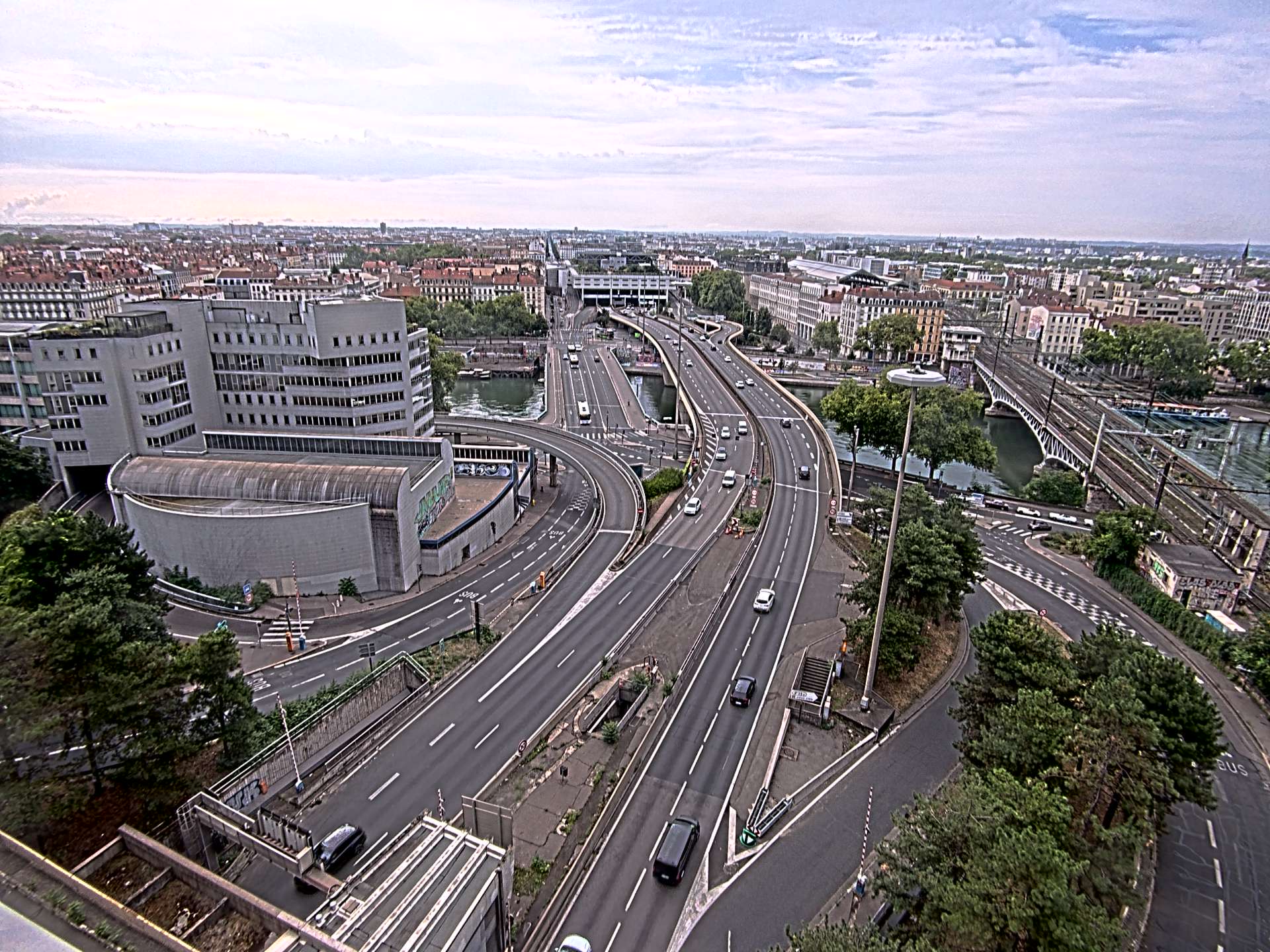 Caméra autoroute à Lyon Perrache à l'entrée Sud du Tunnel sous Fourvière, en direction de Marseille
