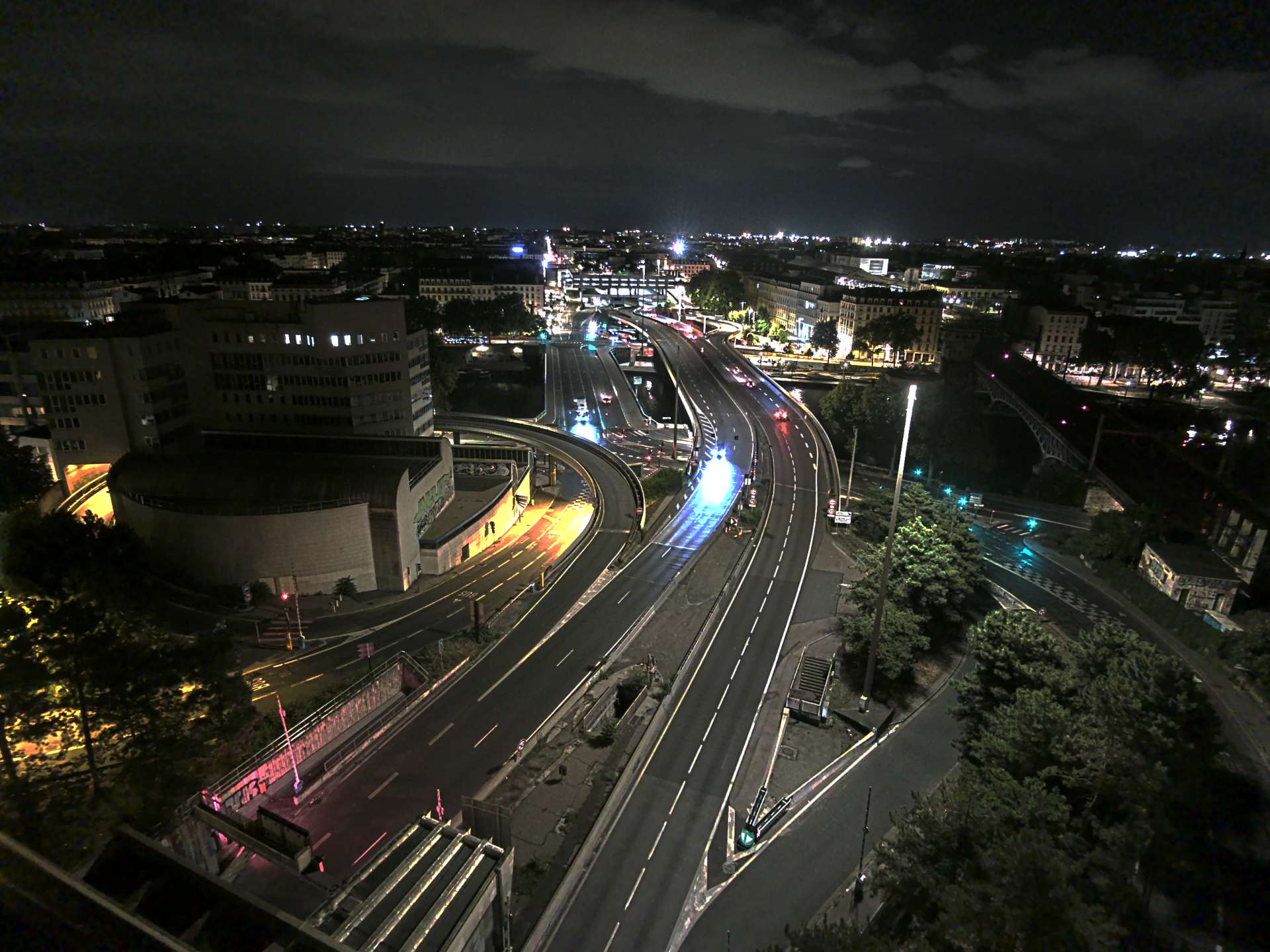 Caméra autoroute à Lyon Perrache à l'entrée Sud du Tunnel sous Fourvière, en direction de Marseille