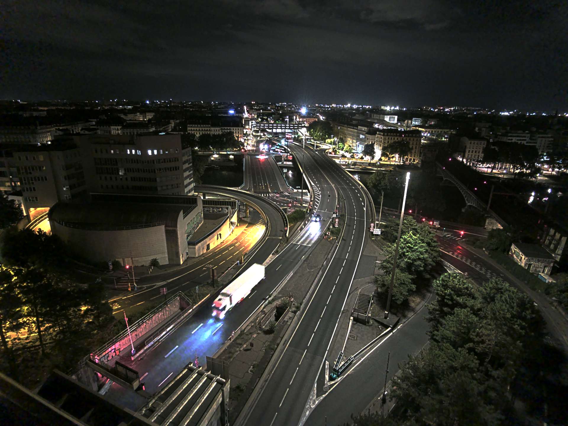 Caméra autoroute à Lyon Perrache à l'entrée Sud du Tunnel sous Fourvière, en direction de Marseille
