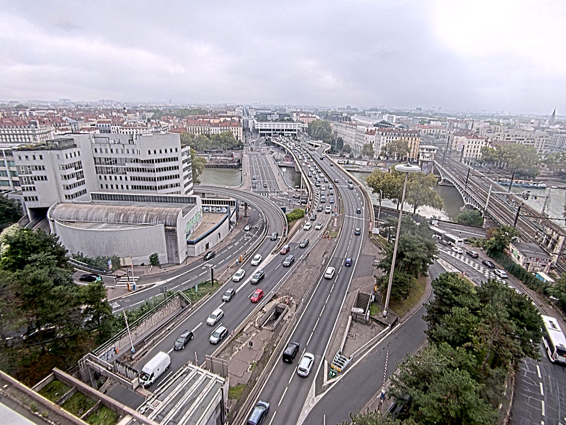 Caméra autoroute à Lyon Perrache à l'entrée Sud du Tunnel sous Fourvière, en direction de Marseille